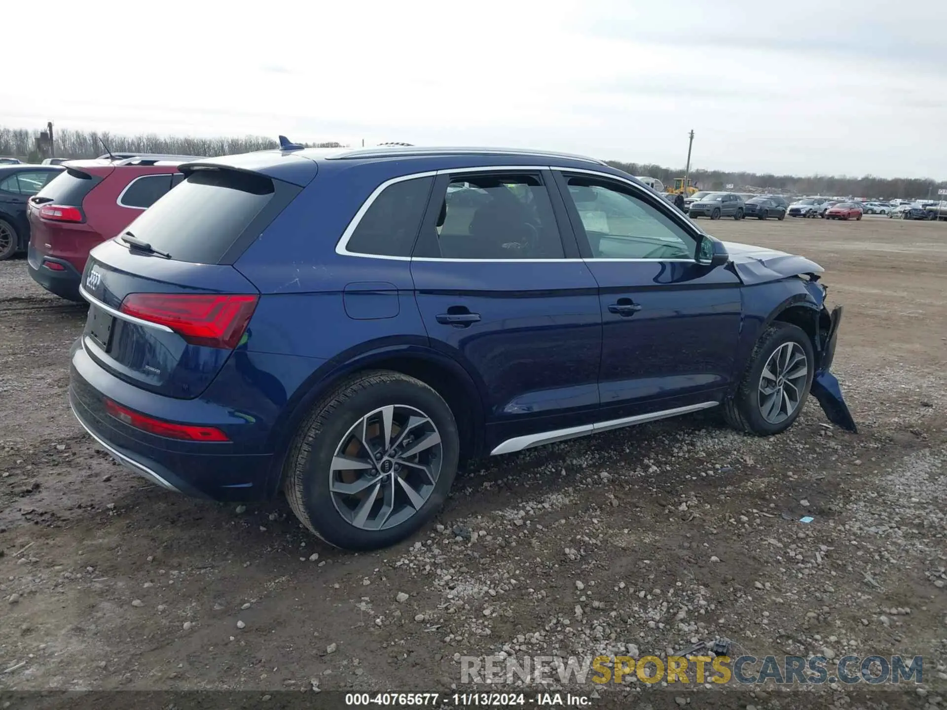 4 Photograph of a damaged car WA1BAAFY4M2051403 AUDI Q5 2021