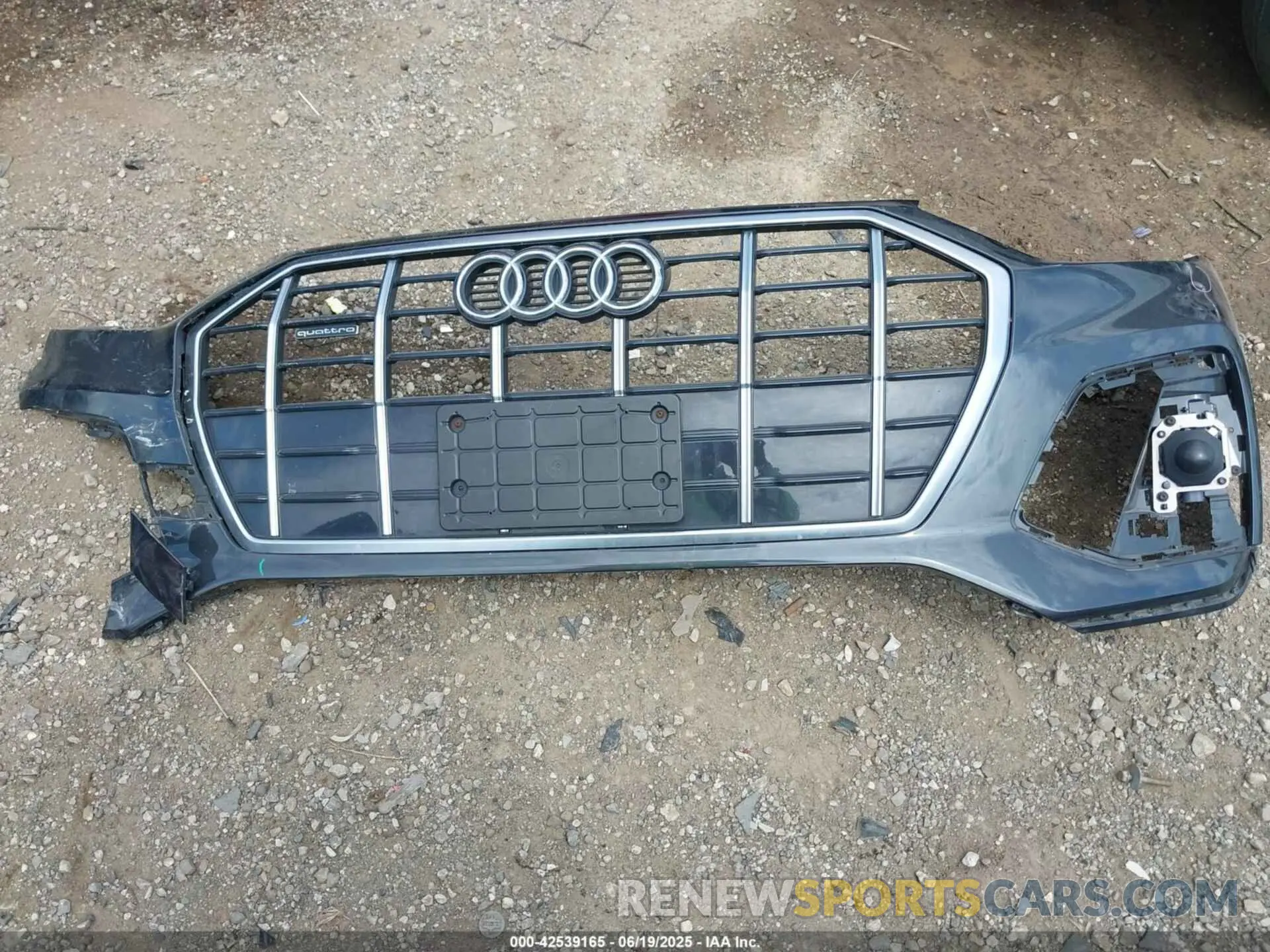 12 Photograph of a damaged car WA1BAAFY4M2062482 AUDI Q5 2021