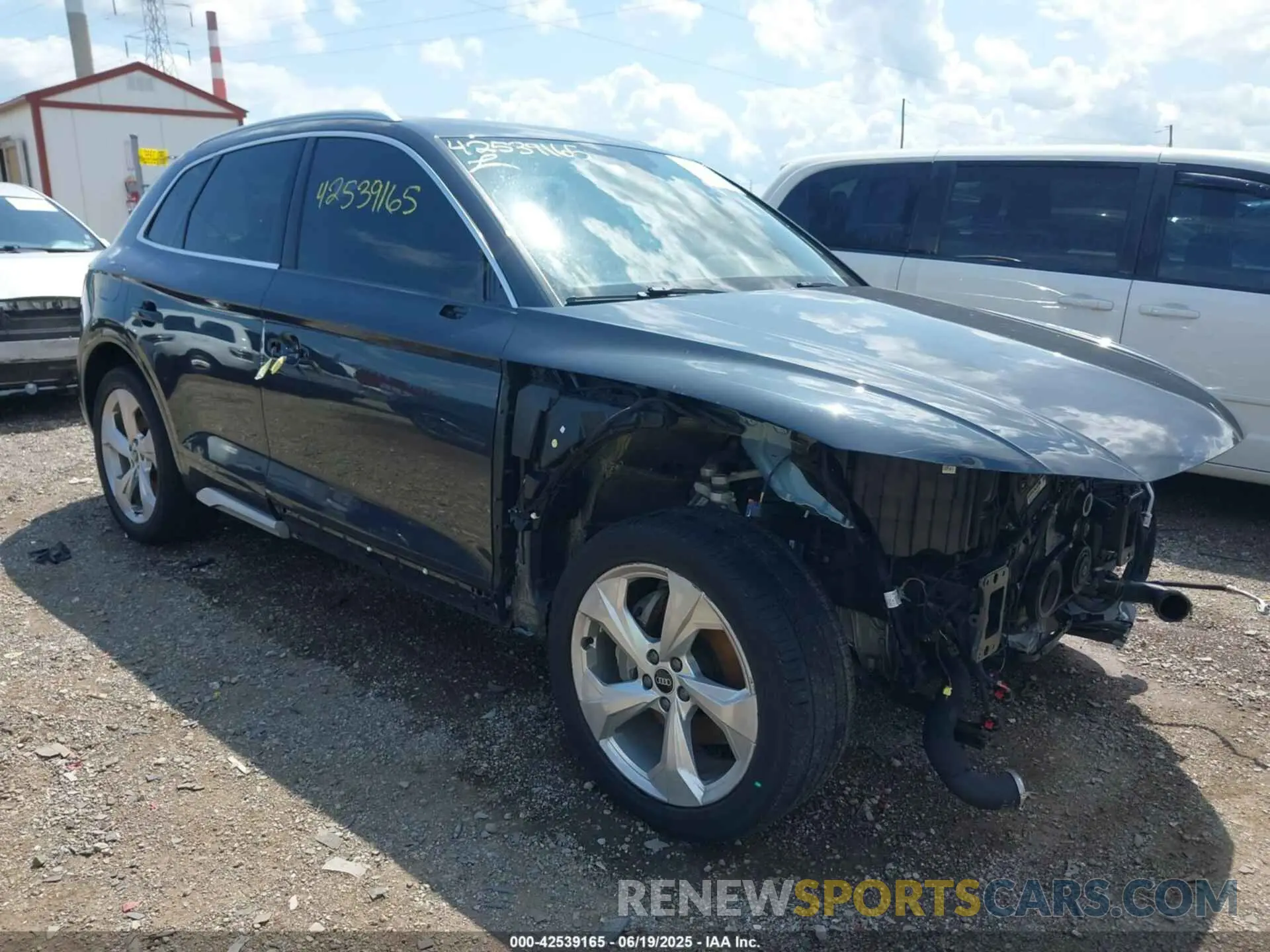 6 Photograph of a damaged car WA1BAAFY4M2062482 AUDI Q5 2021