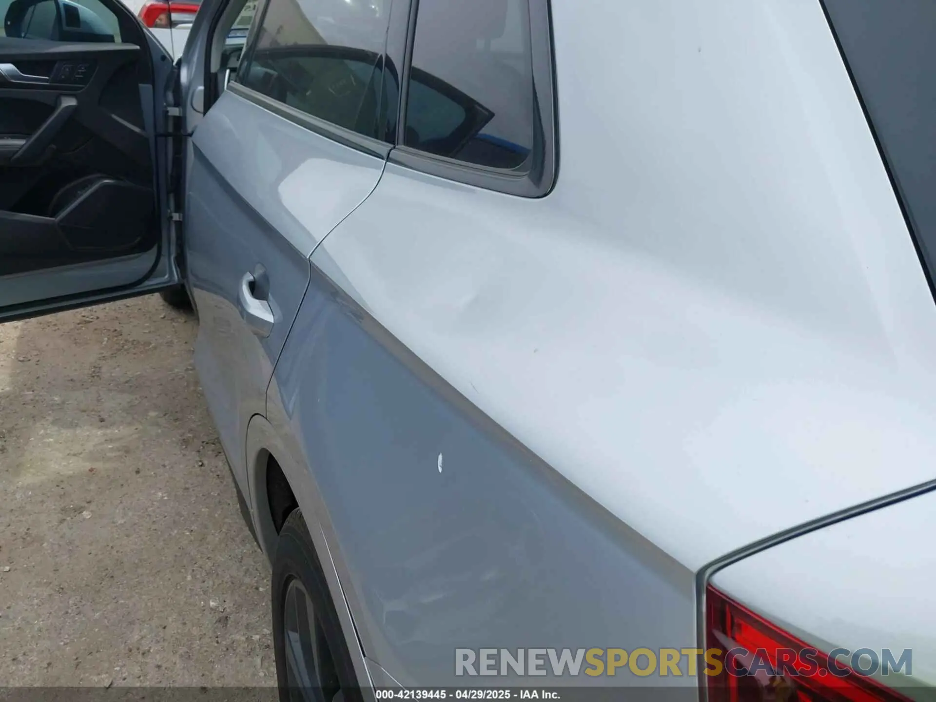 6 Photograph of a damaged car WA1BAAFY4M2065706 AUDI Q5 2021
