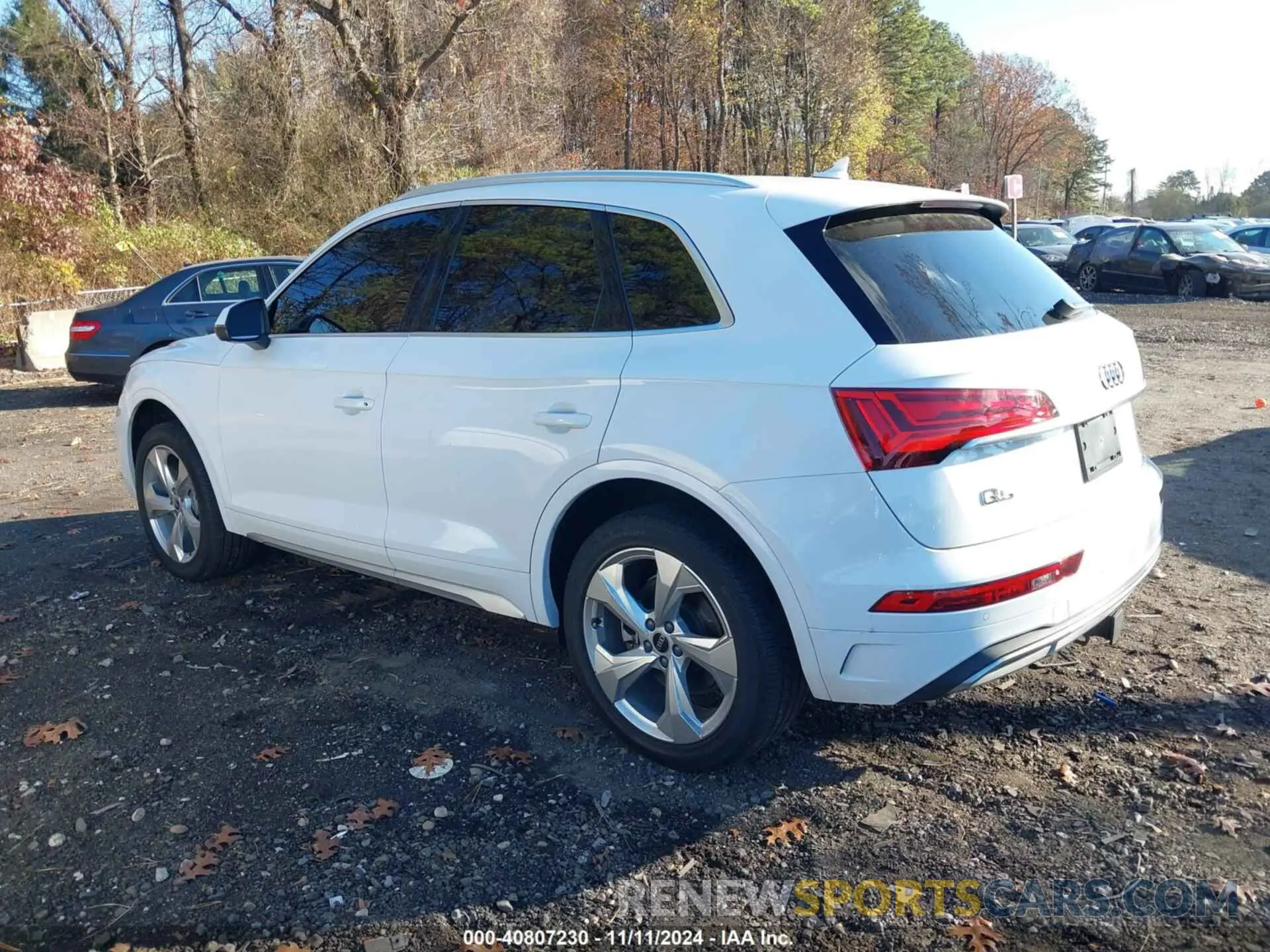 14 Photograph of a damaged car WA1BAAFY4M2066662 AUDI Q5 2021