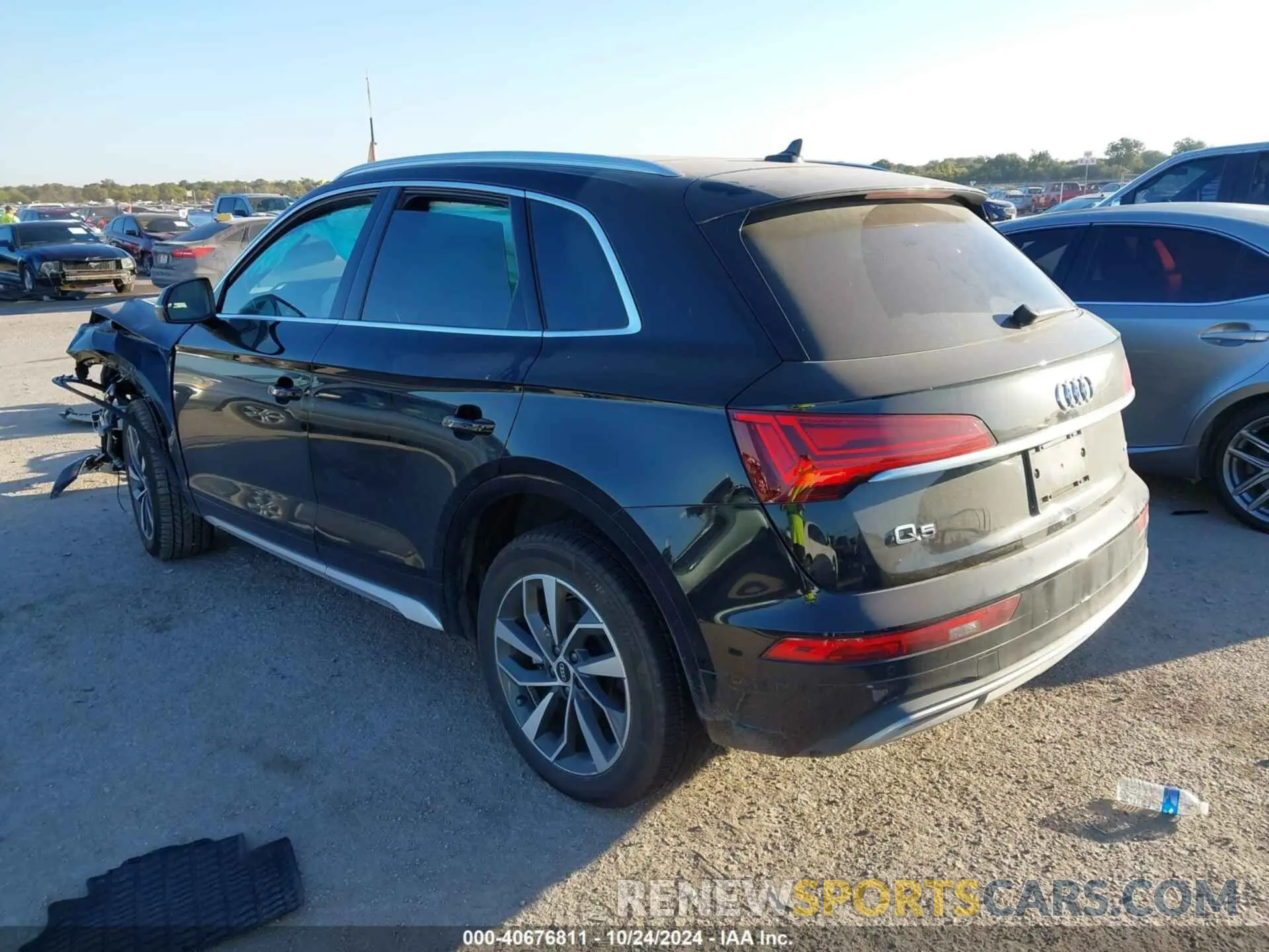 3 Photograph of a damaged car WA1BAAFY4M2094901 AUDI Q5 2021