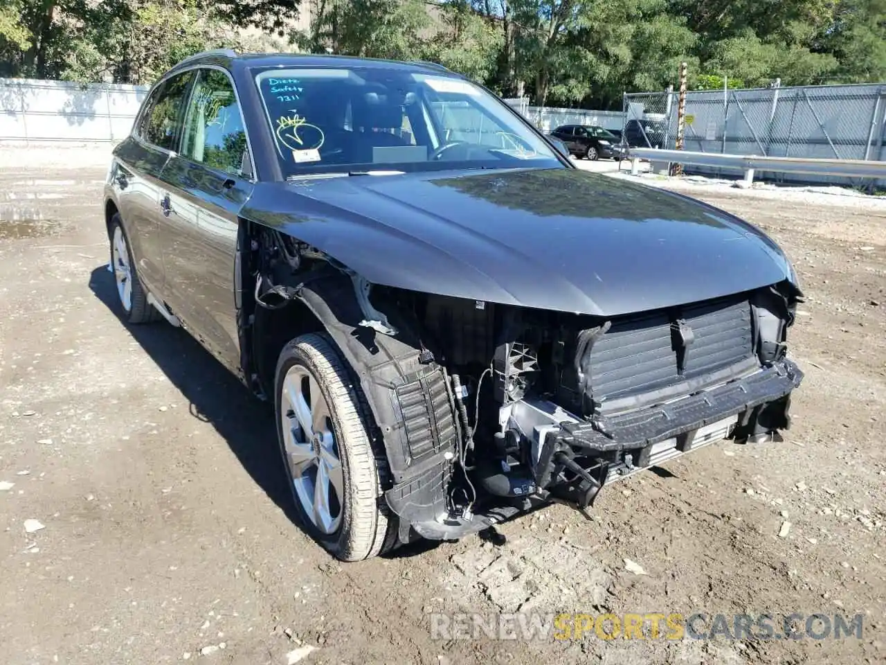 1 Photograph of a damaged car WA1BAAFY4M2112510 AUDI Q5 2021