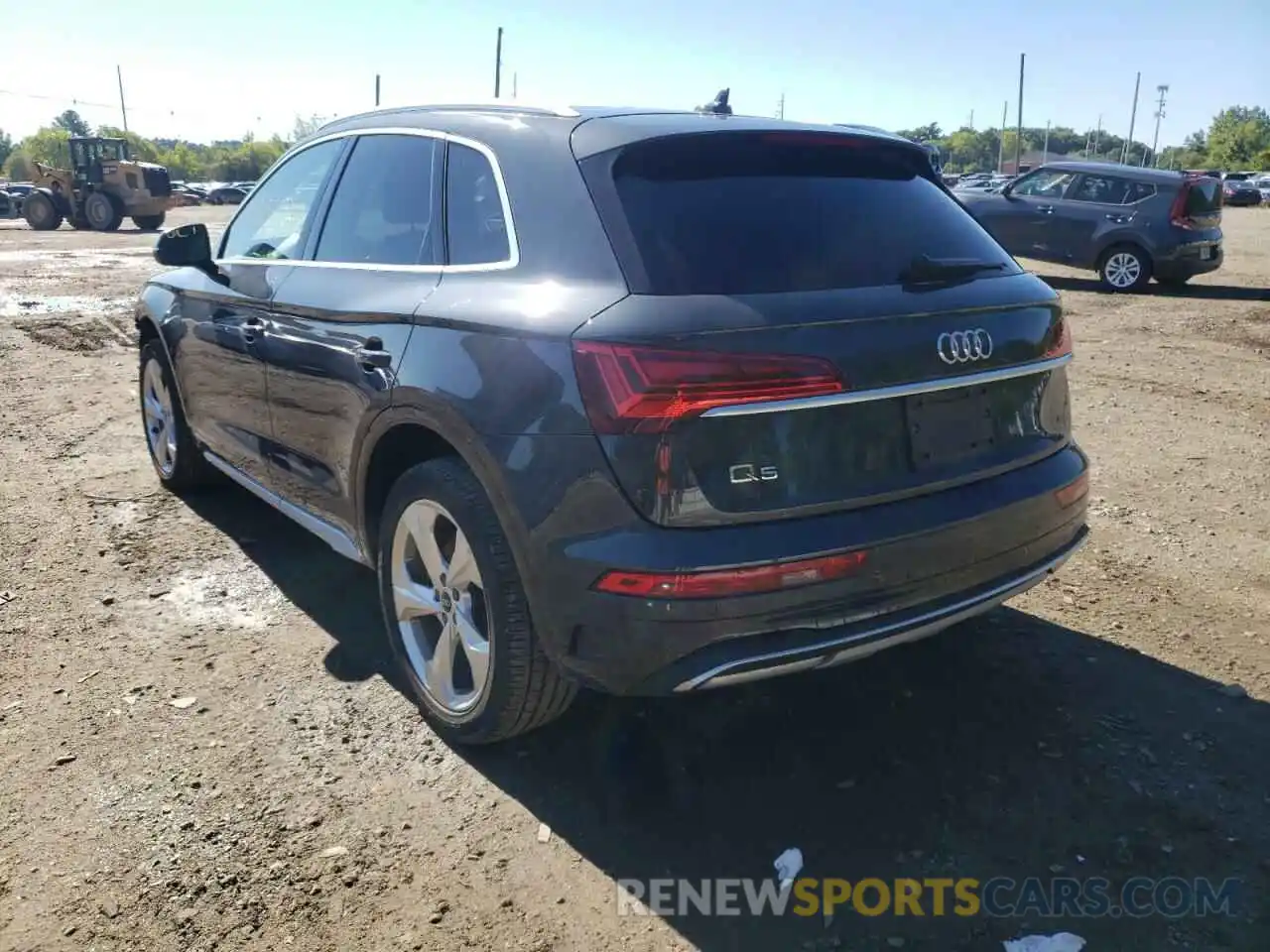 3 Photograph of a damaged car WA1BAAFY4M2112510 AUDI Q5 2021