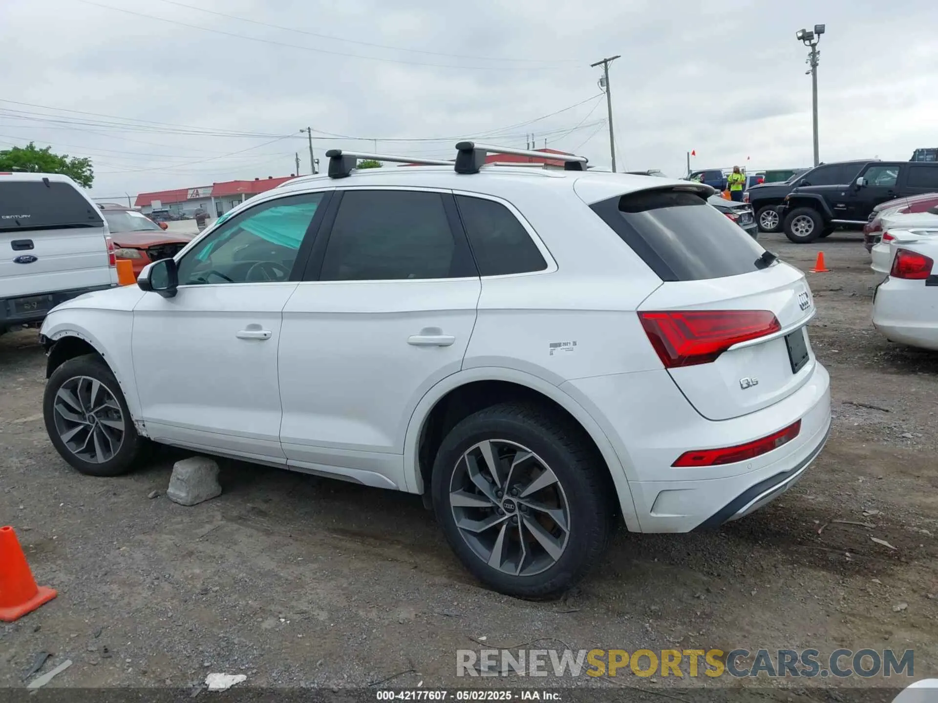 15 Photograph of a damaged car WA1BAAFY4M2119148 AUDI Q5 2021