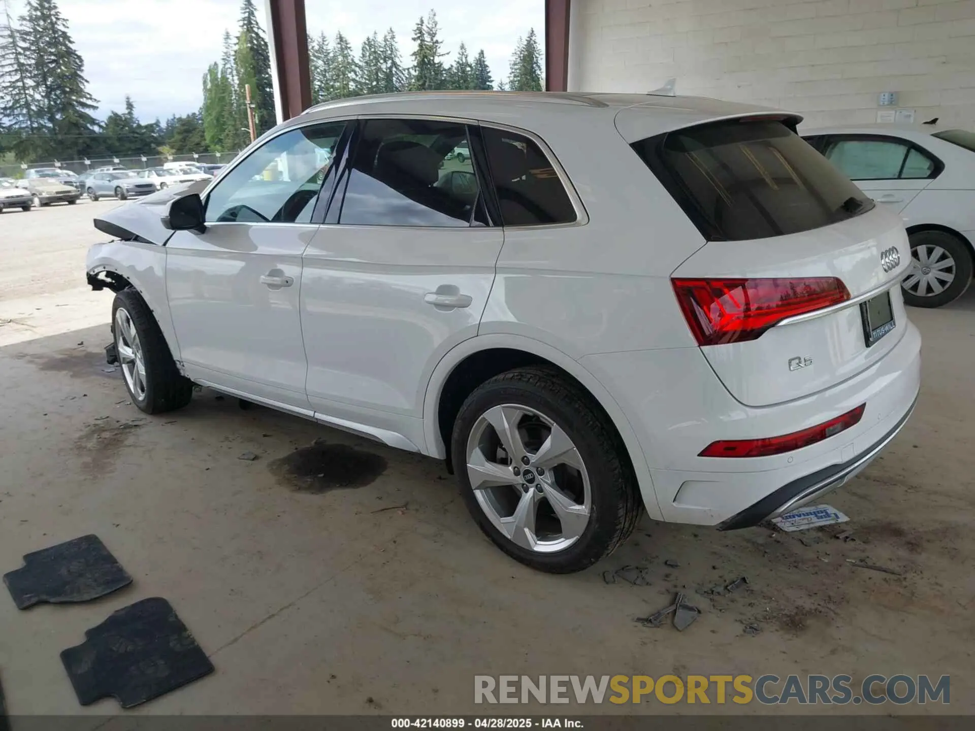 3 Photograph of a damaged car WA1BAAFY5M2004171 AUDI Q5 2021