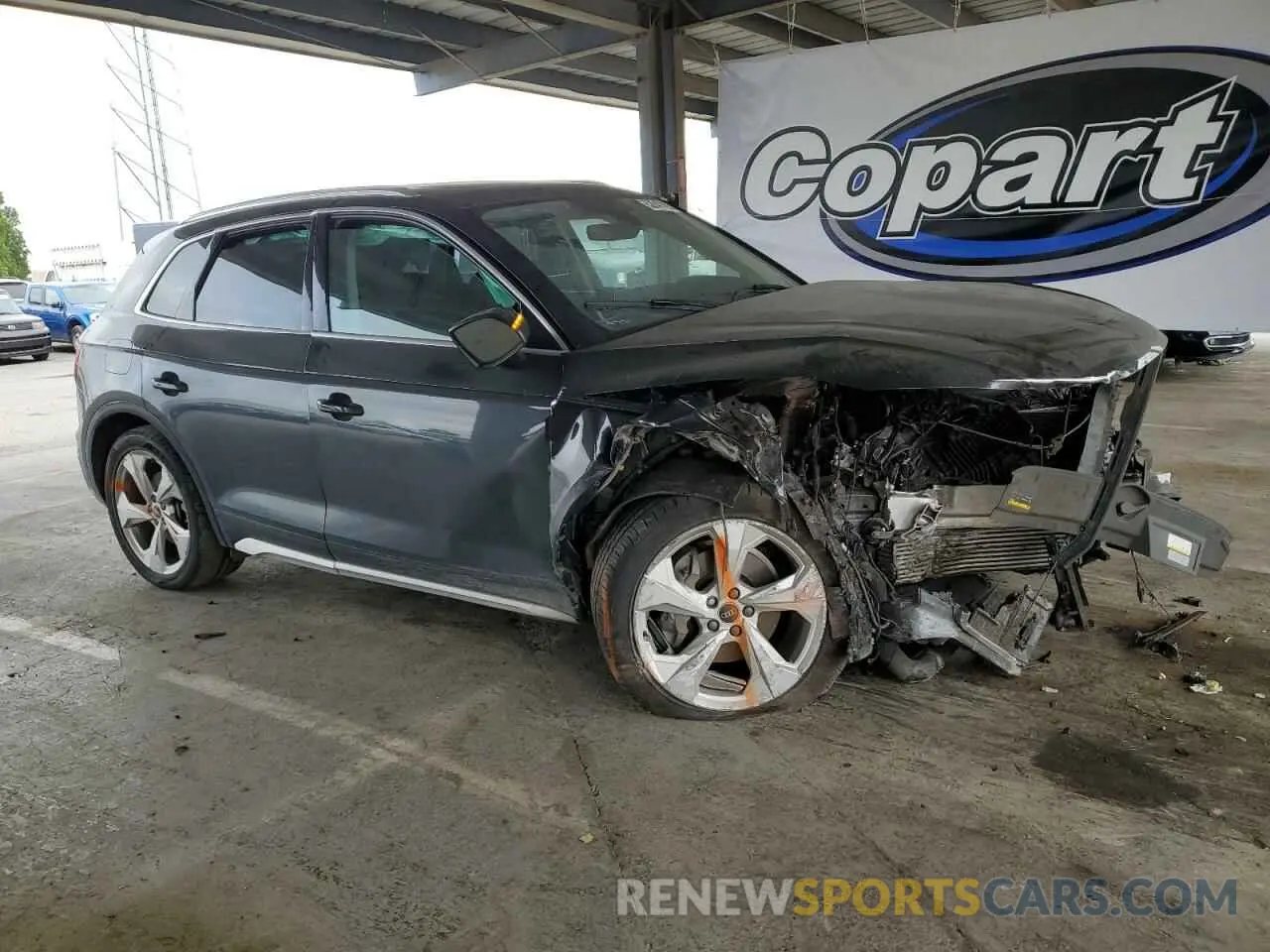 4 Photograph of a damaged car WA1BAAFY5M2006907 AUDI Q5 2021