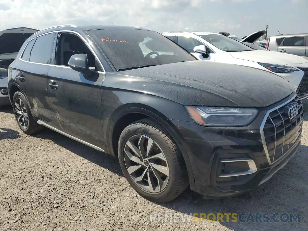 4 Photograph of a damaged car WA1BAAFY5M2008222 AUDI Q5 2021