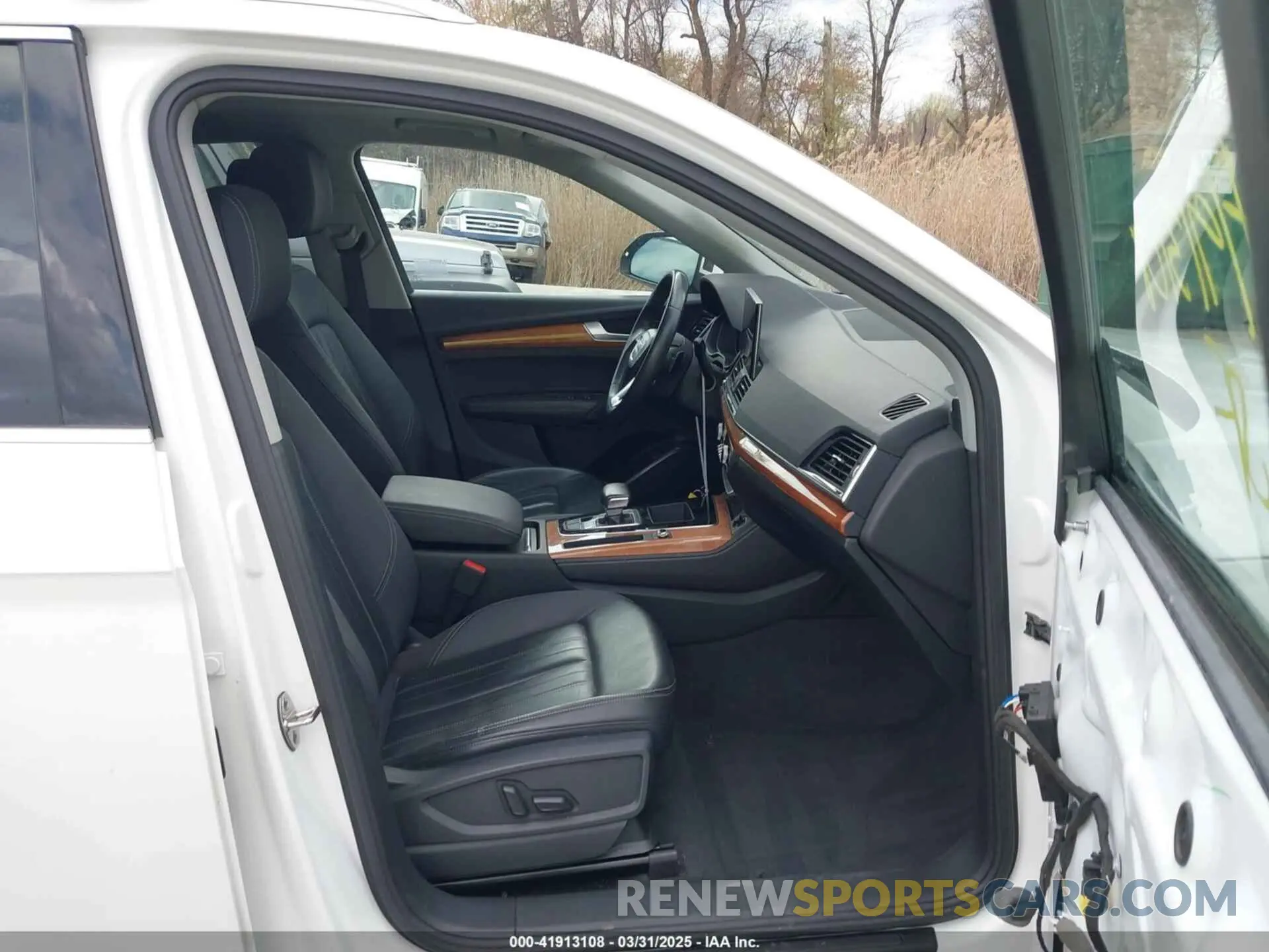 5 Photograph of a damaged car WA1BAAFY5M2018717 AUDI Q5 2021