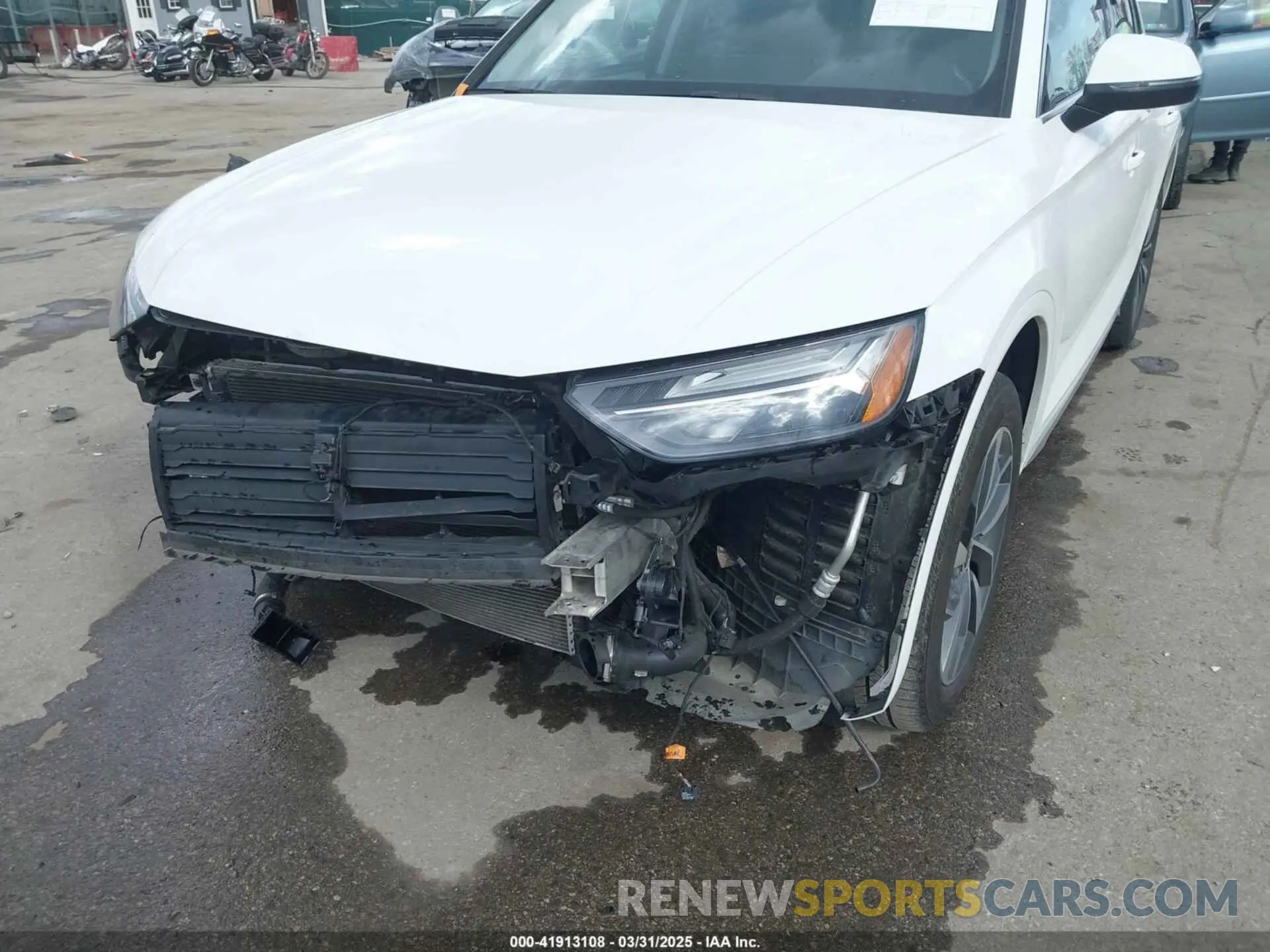 6 Photograph of a damaged car WA1BAAFY5M2018717 AUDI Q5 2021