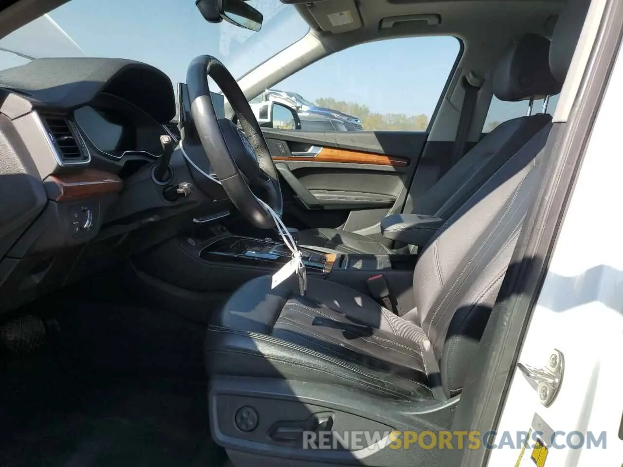 7 Photograph of a damaged car WA1BAAFY5M2022427 AUDI Q5 2021