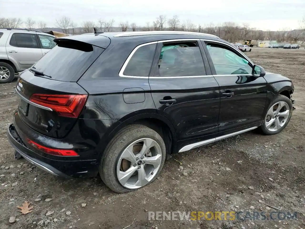 3 Photograph of a damaged car WA1BAAFY5M2023769 AUDI Q5 2021