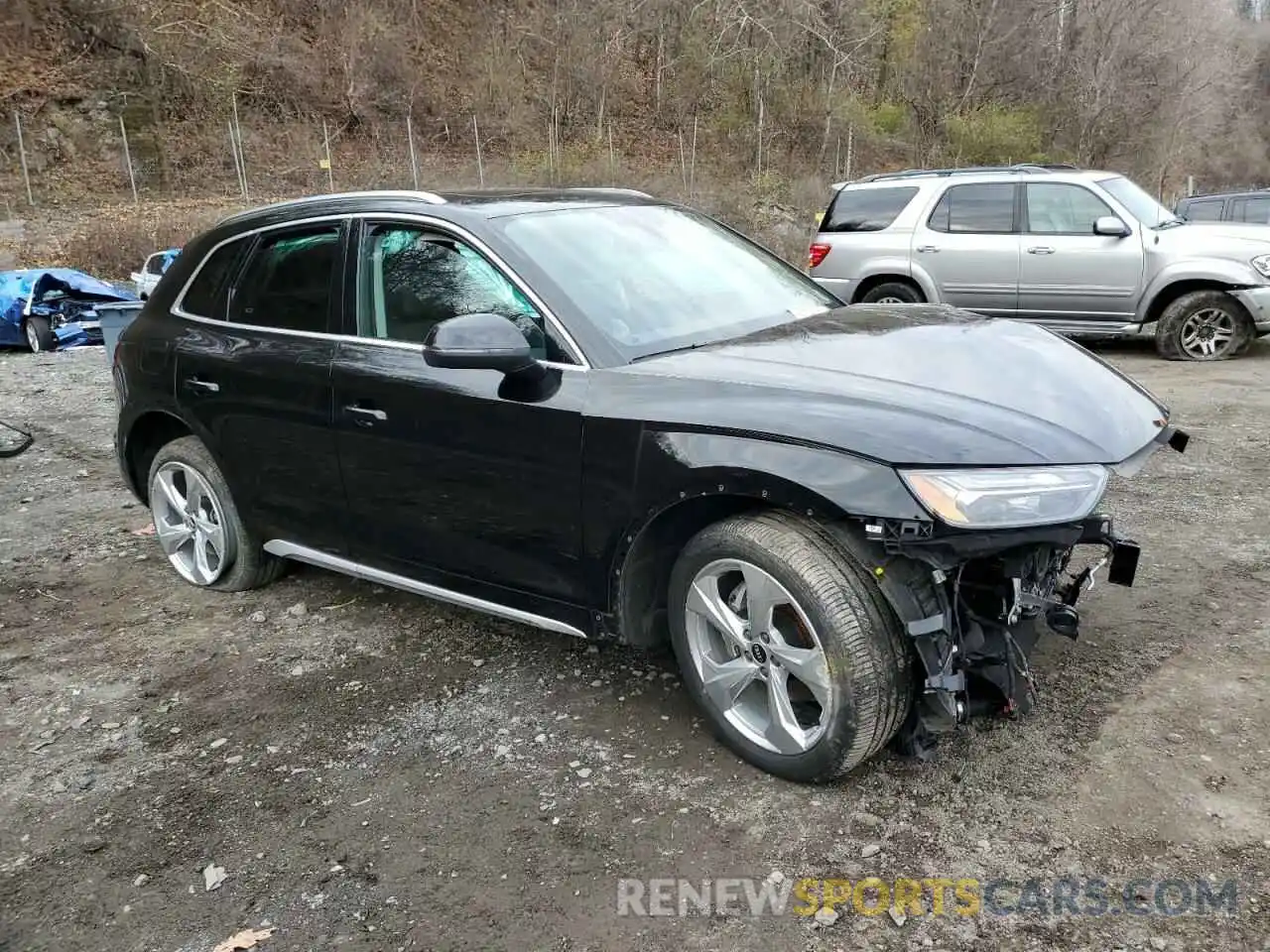 4 Photograph of a damaged car WA1BAAFY5M2023769 AUDI Q5 2021