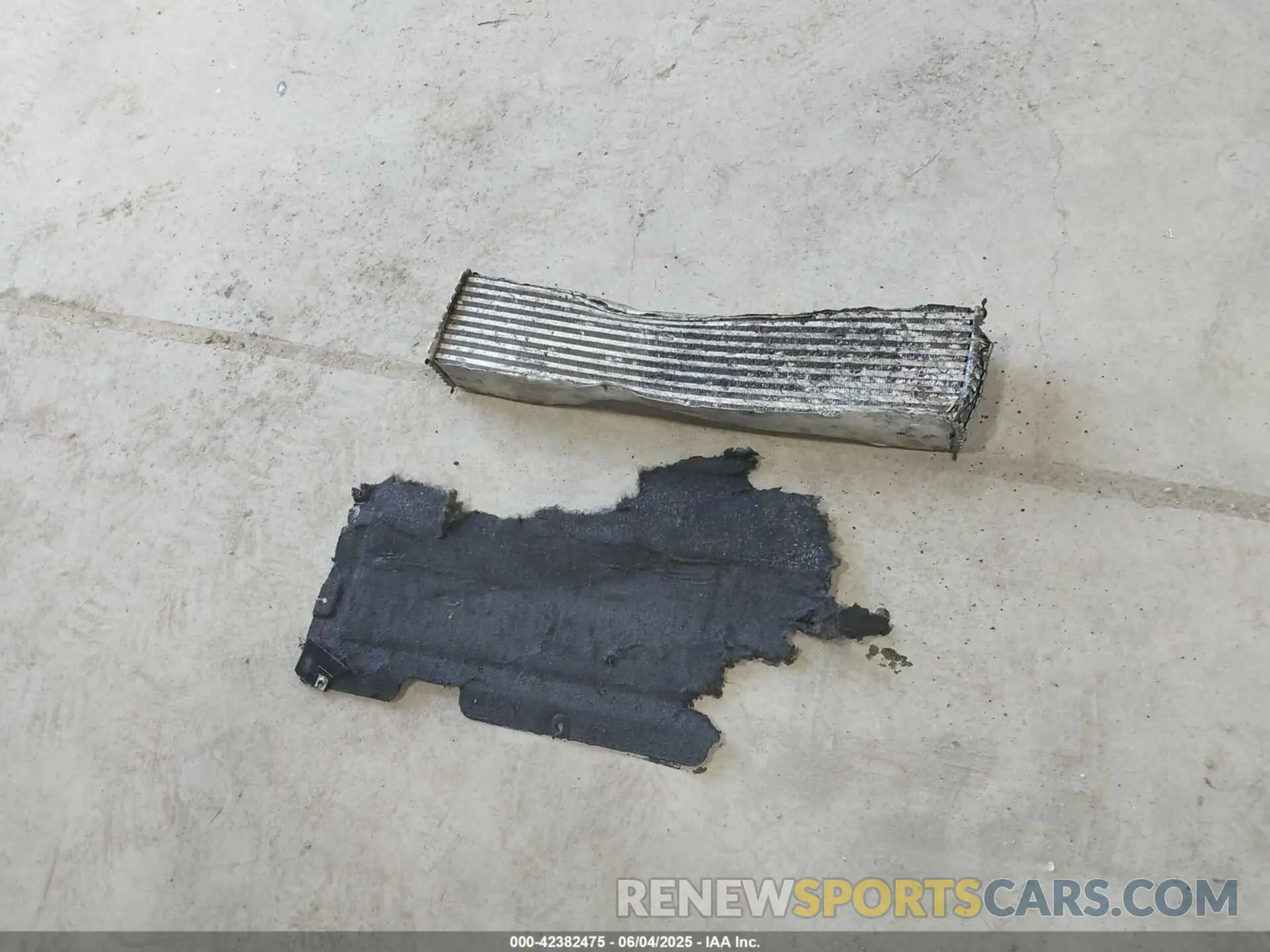 12 Photograph of a damaged car WA1BAAFY5M2060286 AUDI Q5 2021
