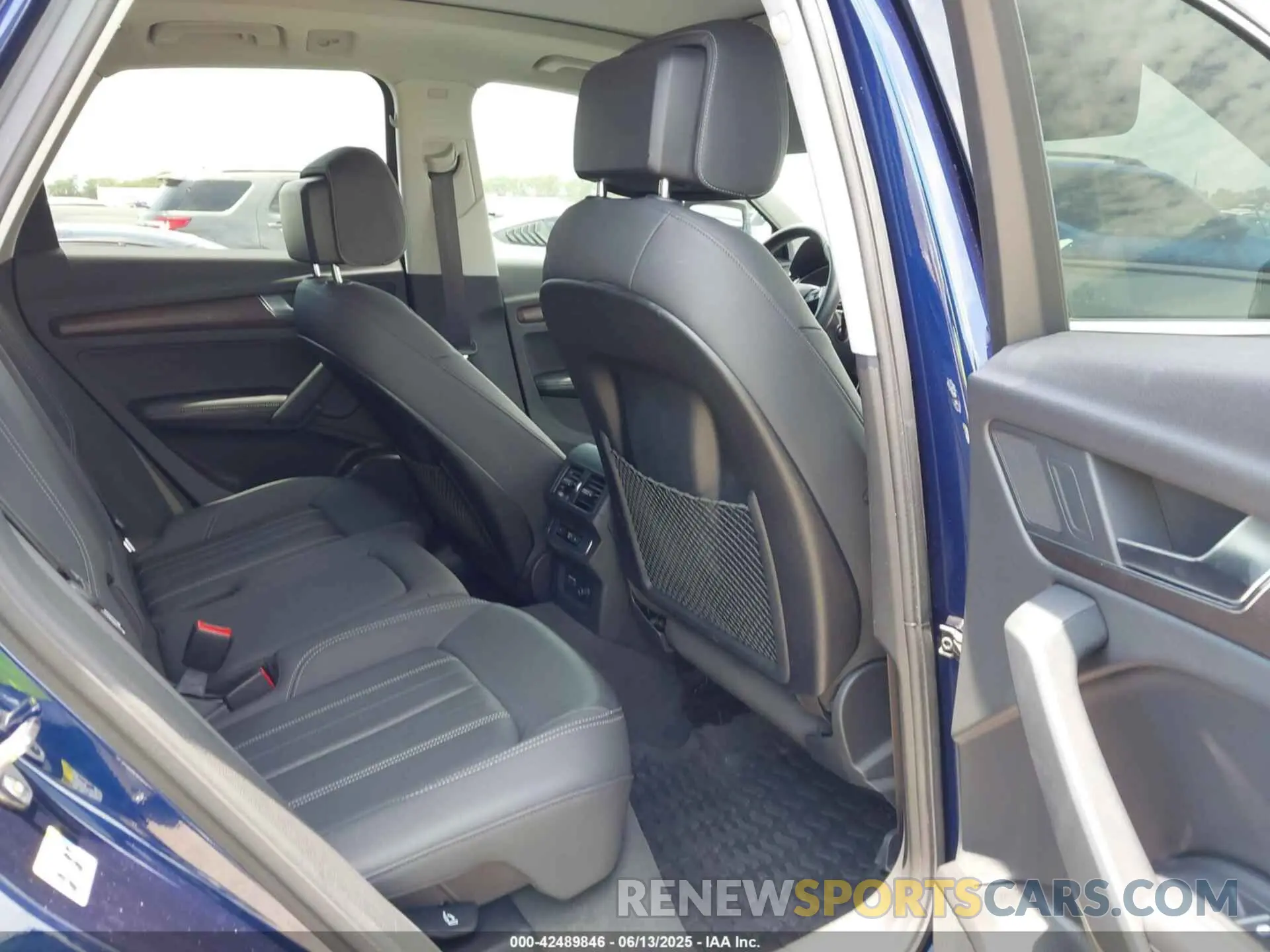 8 Photograph of a damaged car WA1BAAFY5M2060899 AUDI Q5 2021