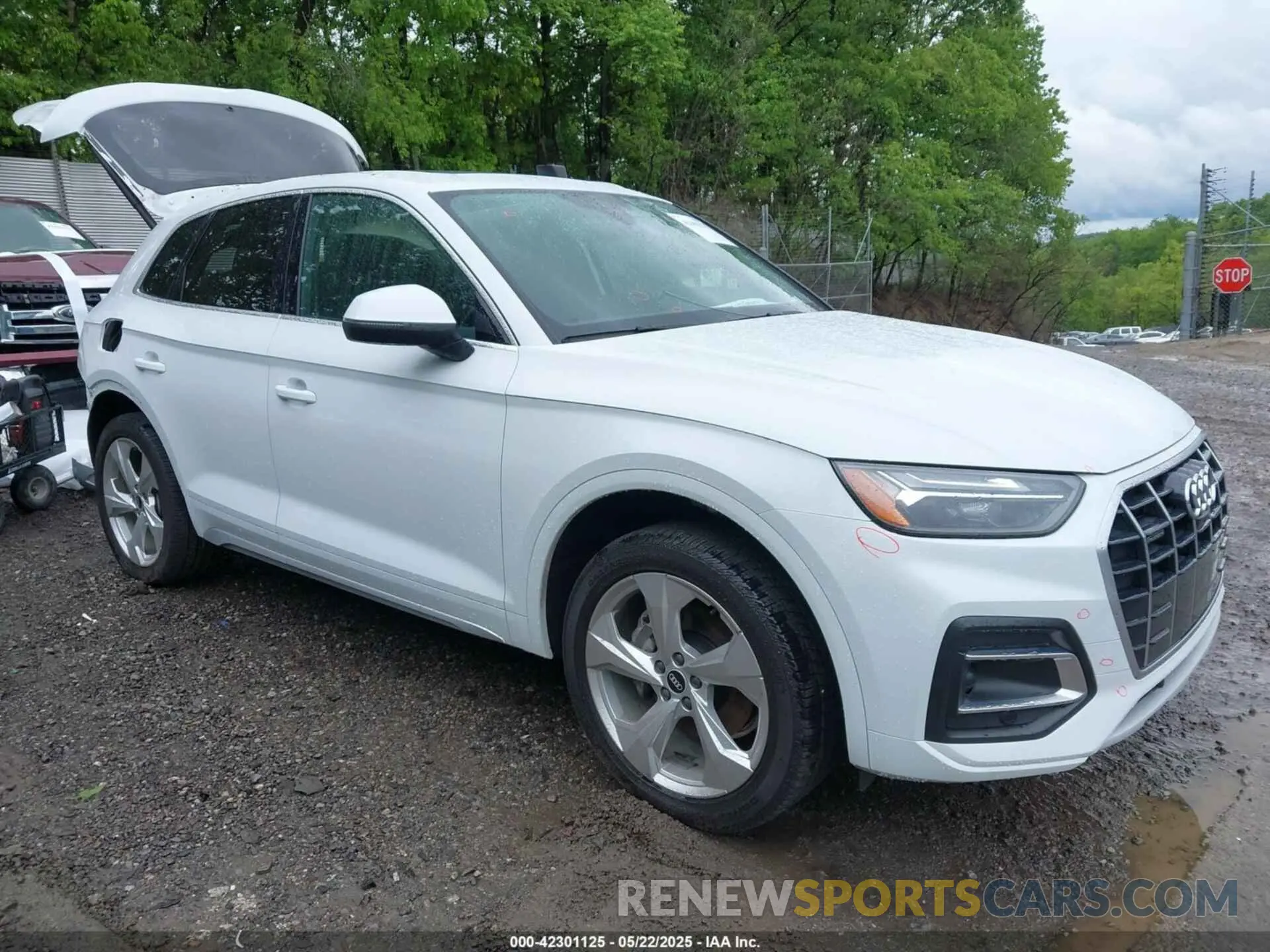 1 Photograph of a damaged car WA1BAAFY5M2063446 AUDI Q5 2021
