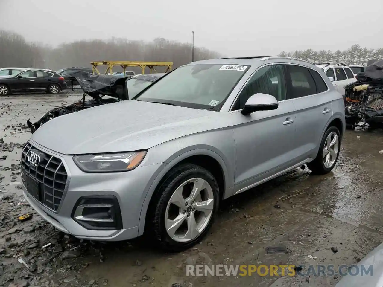 1 Photograph of a damaged car WA1BAAFY5M2098004 AUDI Q5 2021