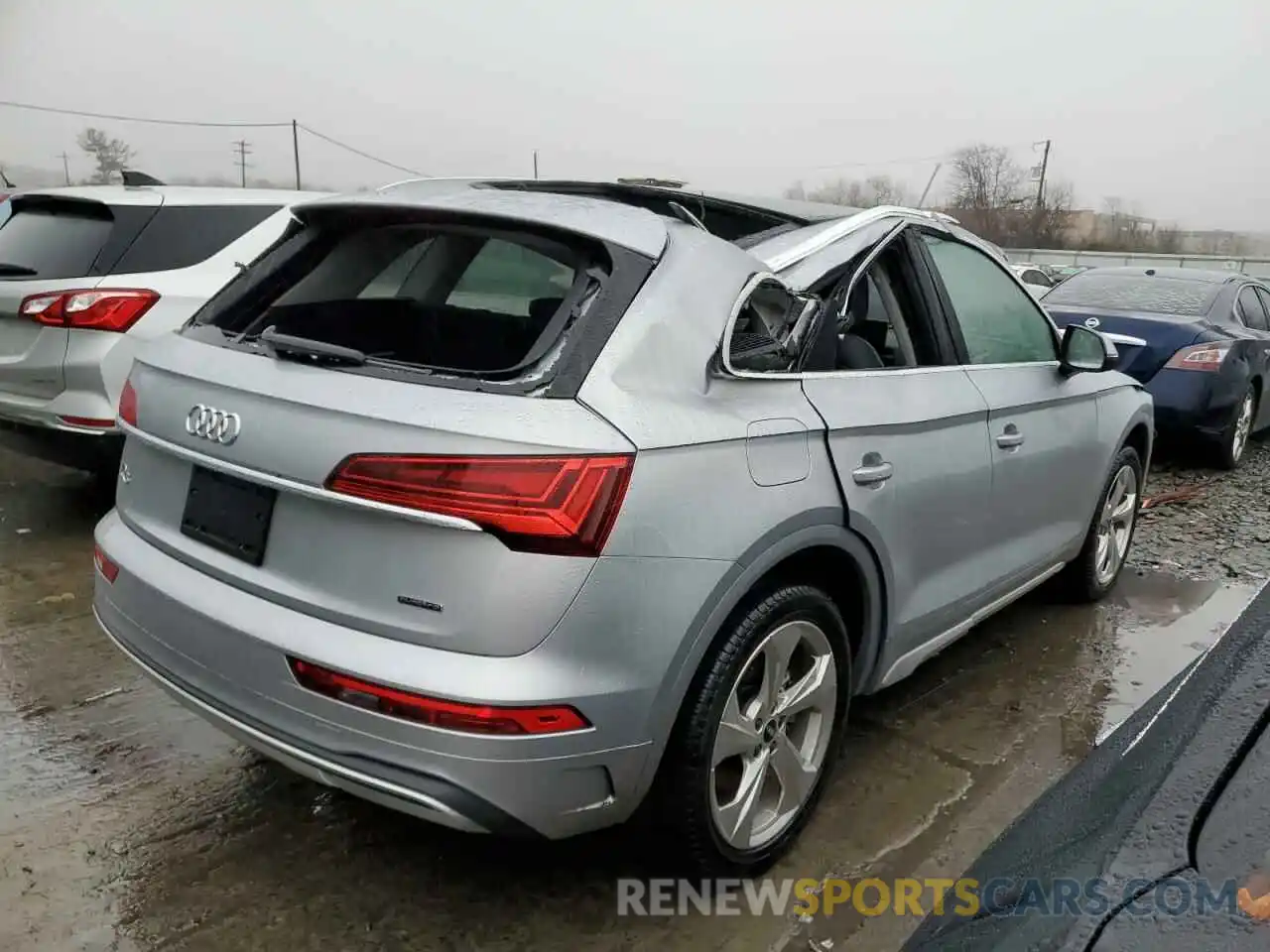 3 Photograph of a damaged car WA1BAAFY5M2098004 AUDI Q5 2021