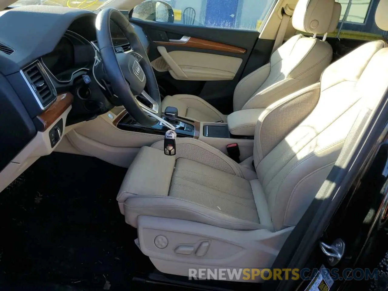 7 Photograph of a damaged car WA1BAAFY5M2127307 AUDI Q5 2021