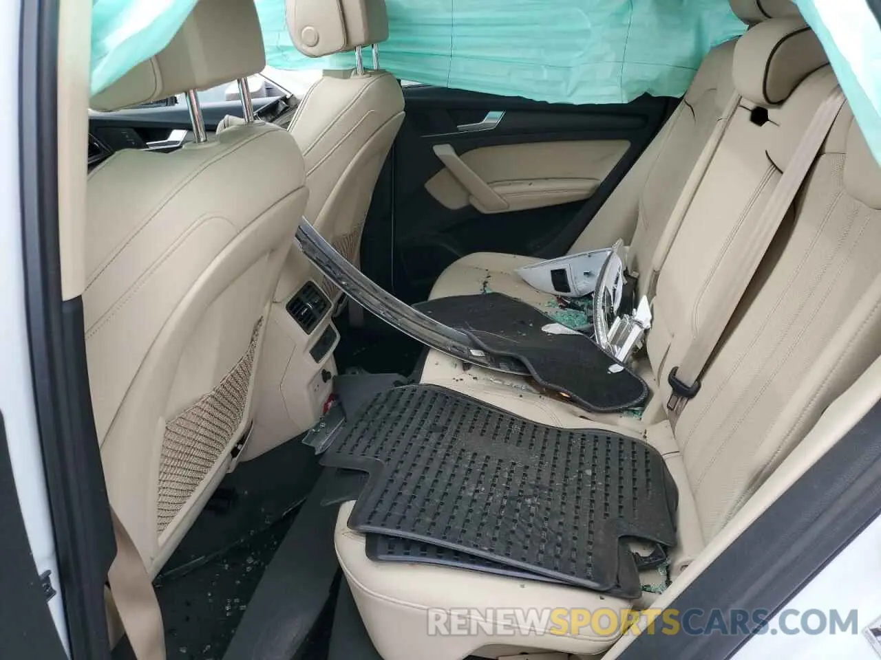 11 Photograph of a damaged car WA1BAAFY6M2025420 AUDI Q5 2021