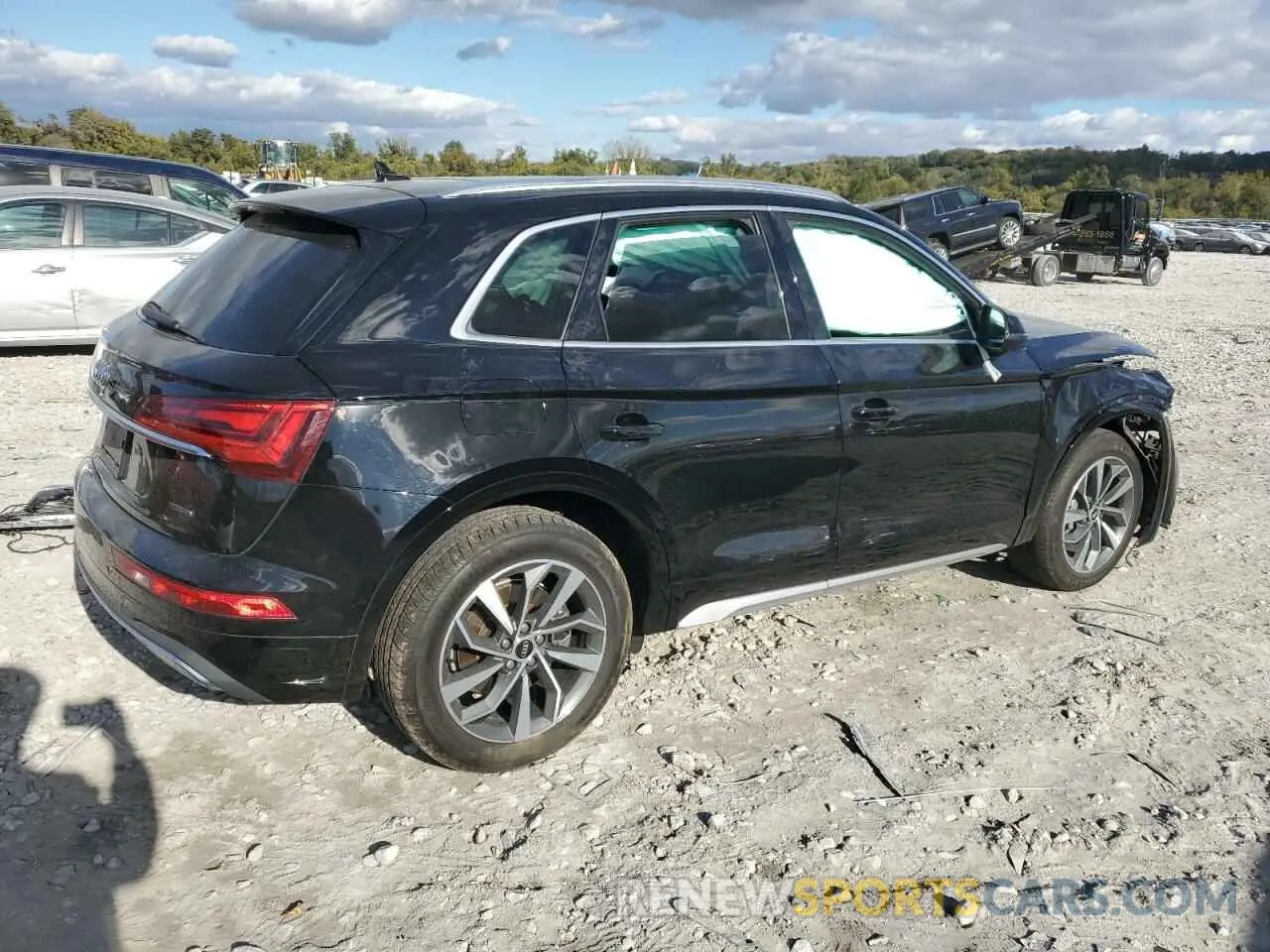 3 Photograph of a damaged car WA1BAAFY6M2051984 AUDI Q5 2021
