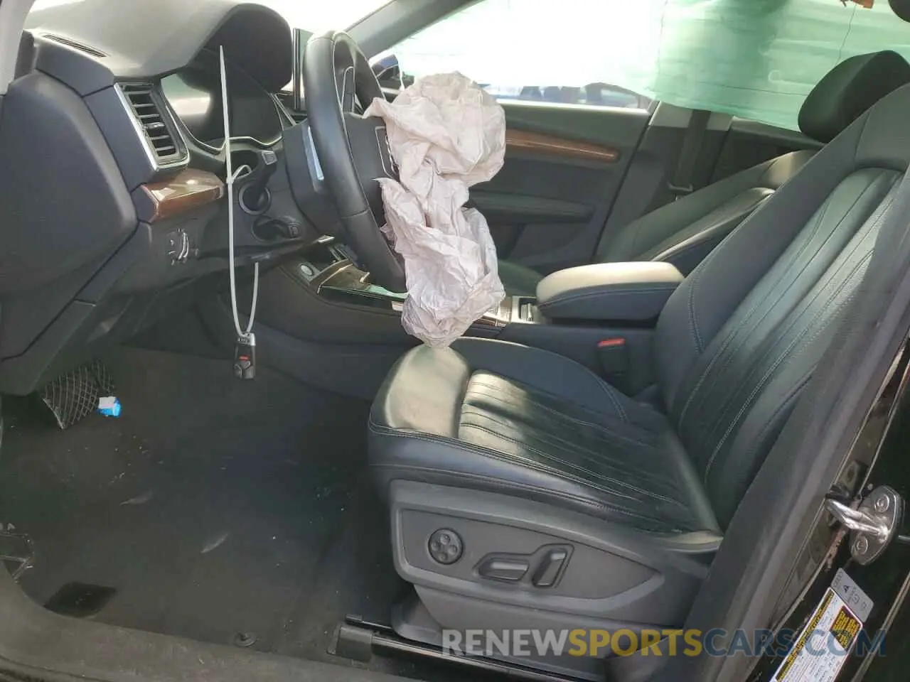 7 Photograph of a damaged car WA1BAAFY6M2051984 AUDI Q5 2021