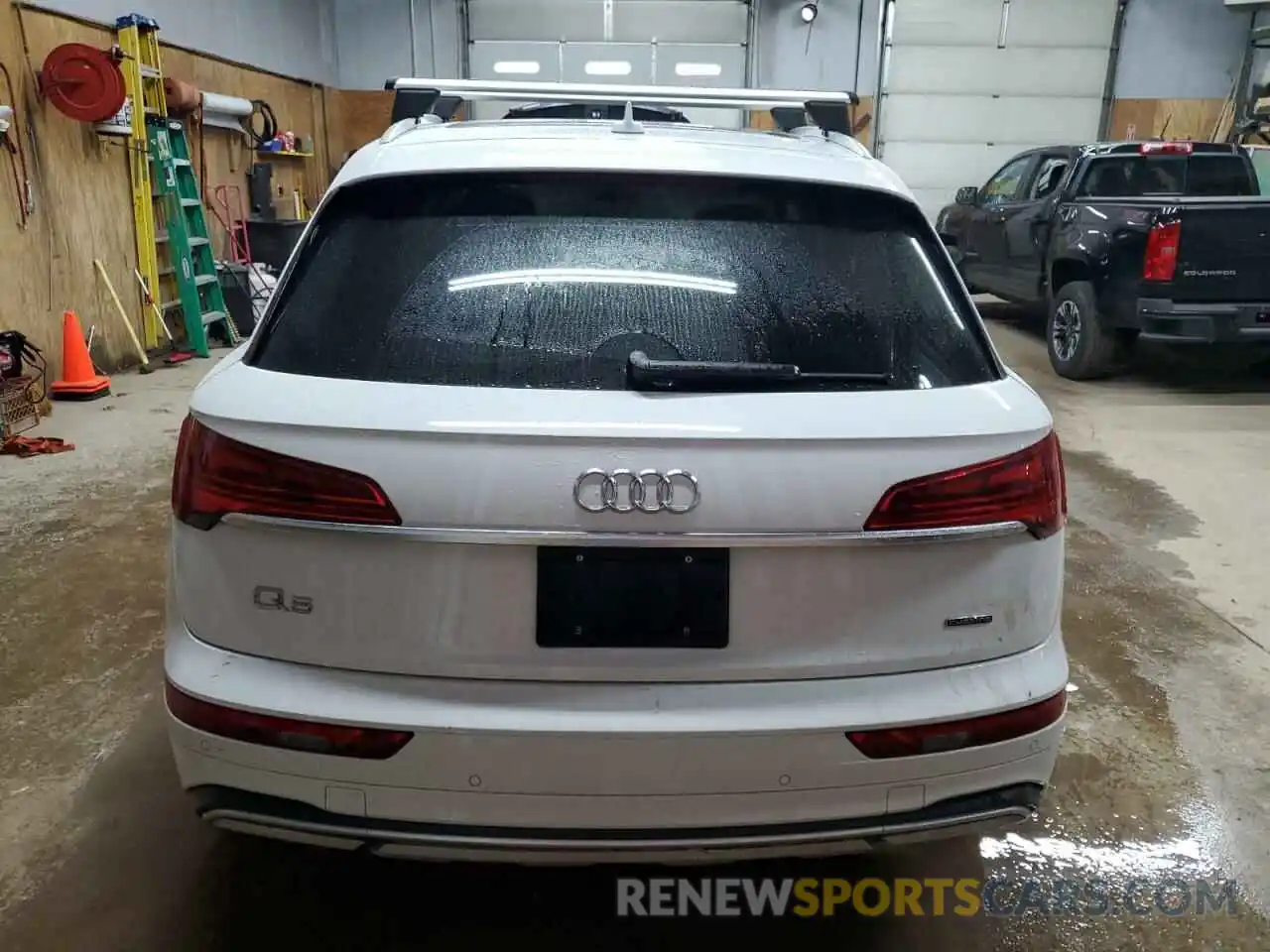 6 Photograph of a damaged car WA1BAAFY6M2086122 AUDI Q5 2021