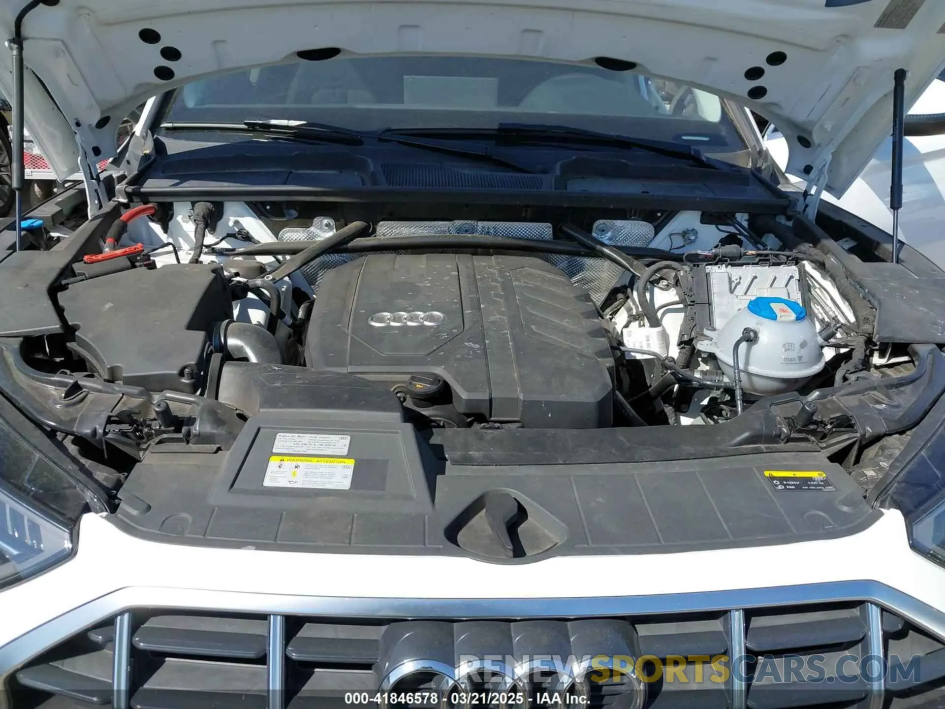 10 Photograph of a damaged car WA1BAAFY6M2113867 AUDI Q5 2021