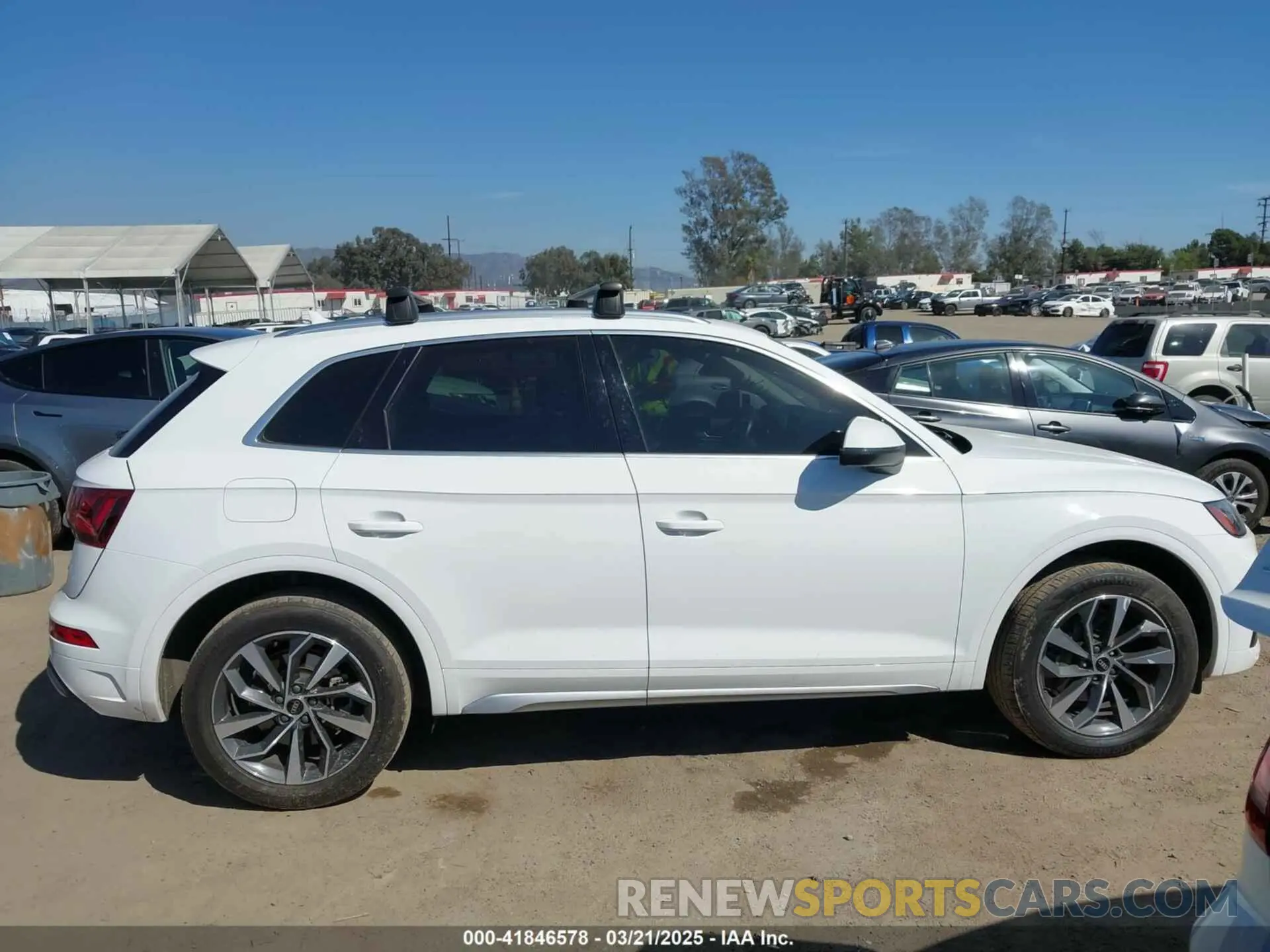 13 Photograph of a damaged car WA1BAAFY6M2113867 AUDI Q5 2021