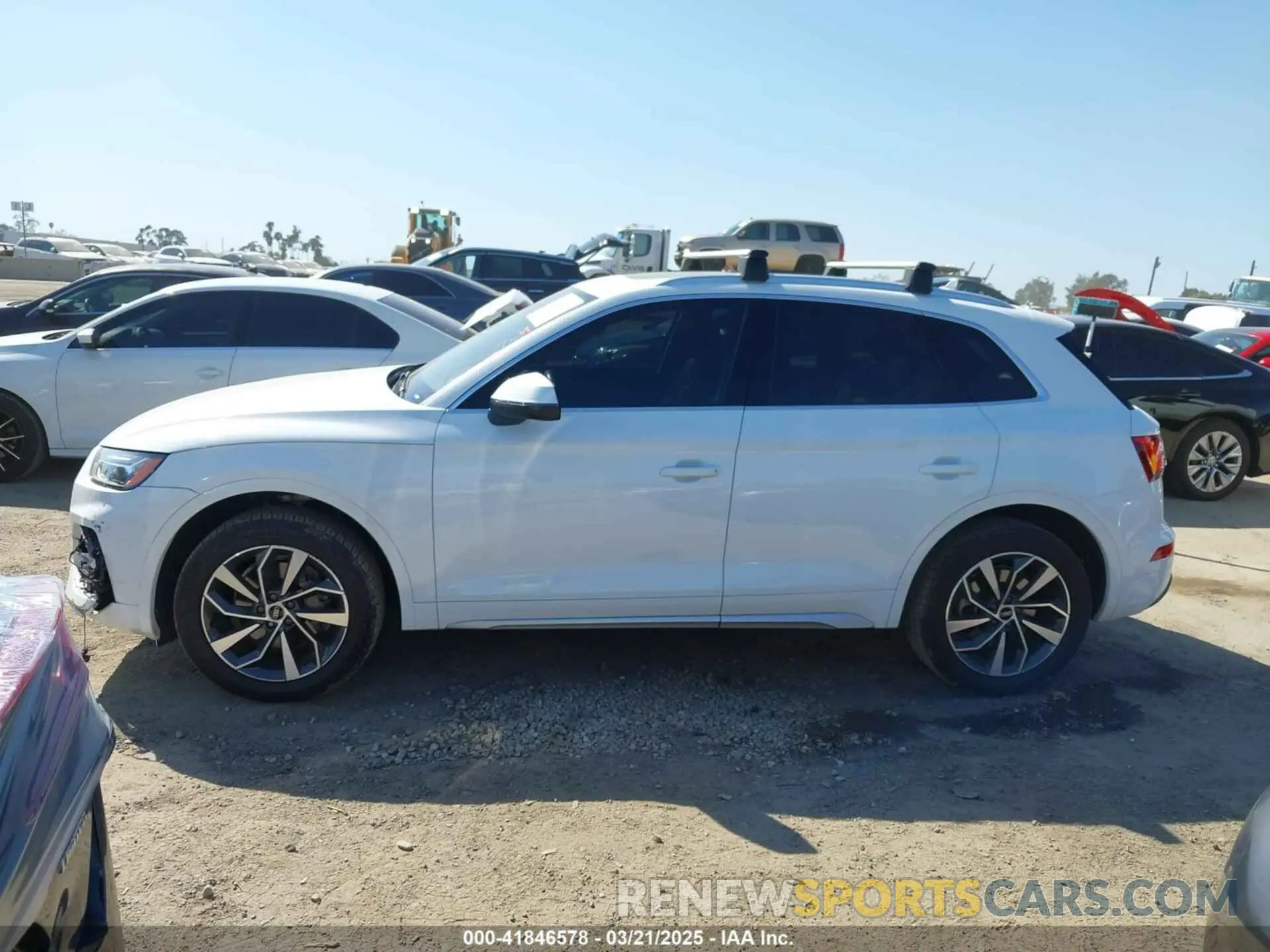 14 Photograph of a damaged car WA1BAAFY6M2113867 AUDI Q5 2021