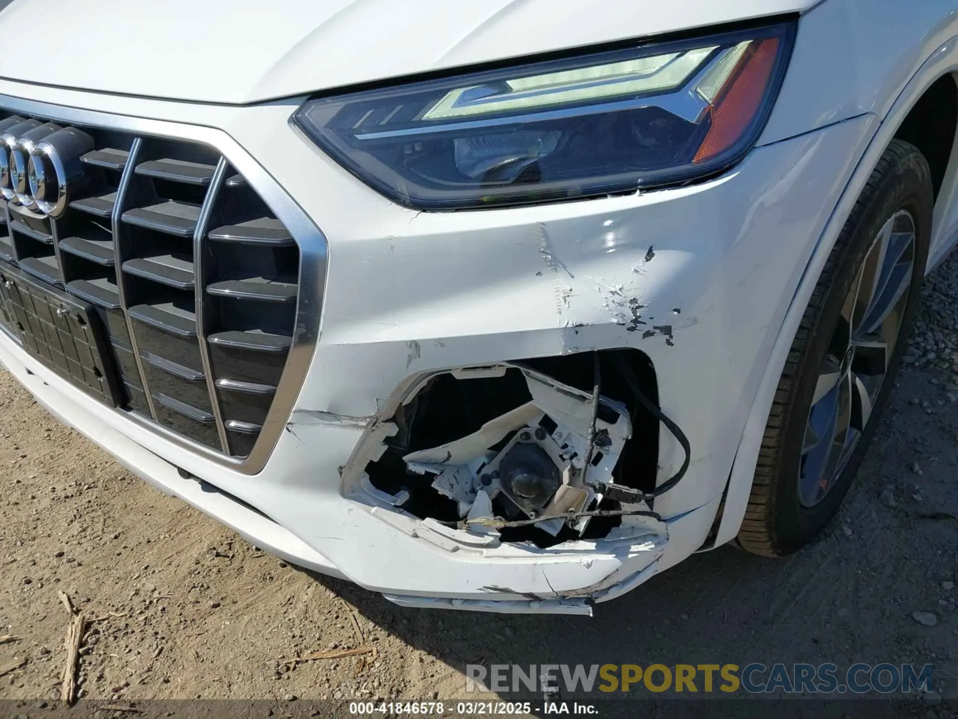 6 Photograph of a damaged car WA1BAAFY6M2113867 AUDI Q5 2021