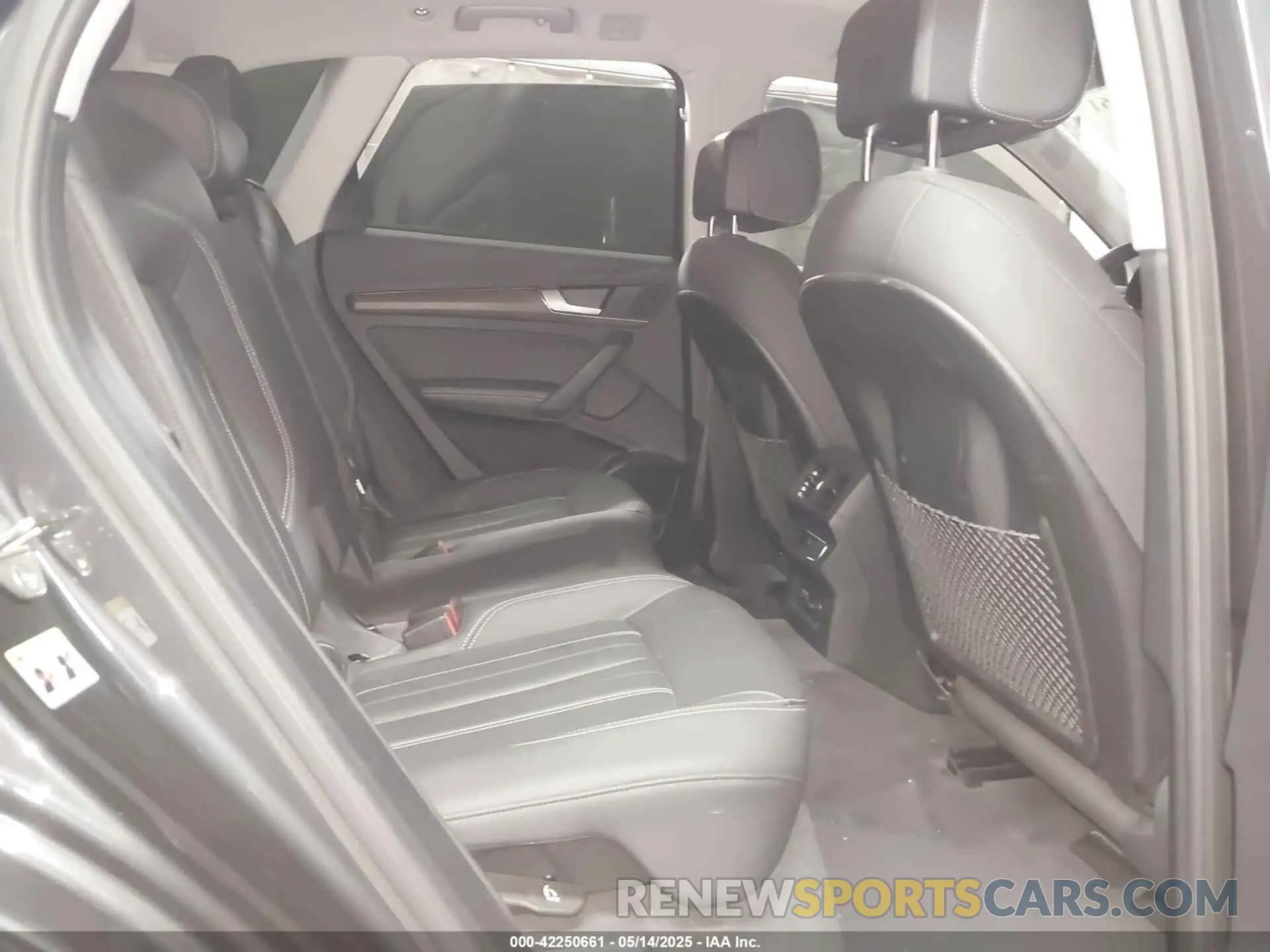 8 Photograph of a damaged car WA1BAAFY6M2130300 AUDI Q5 2021