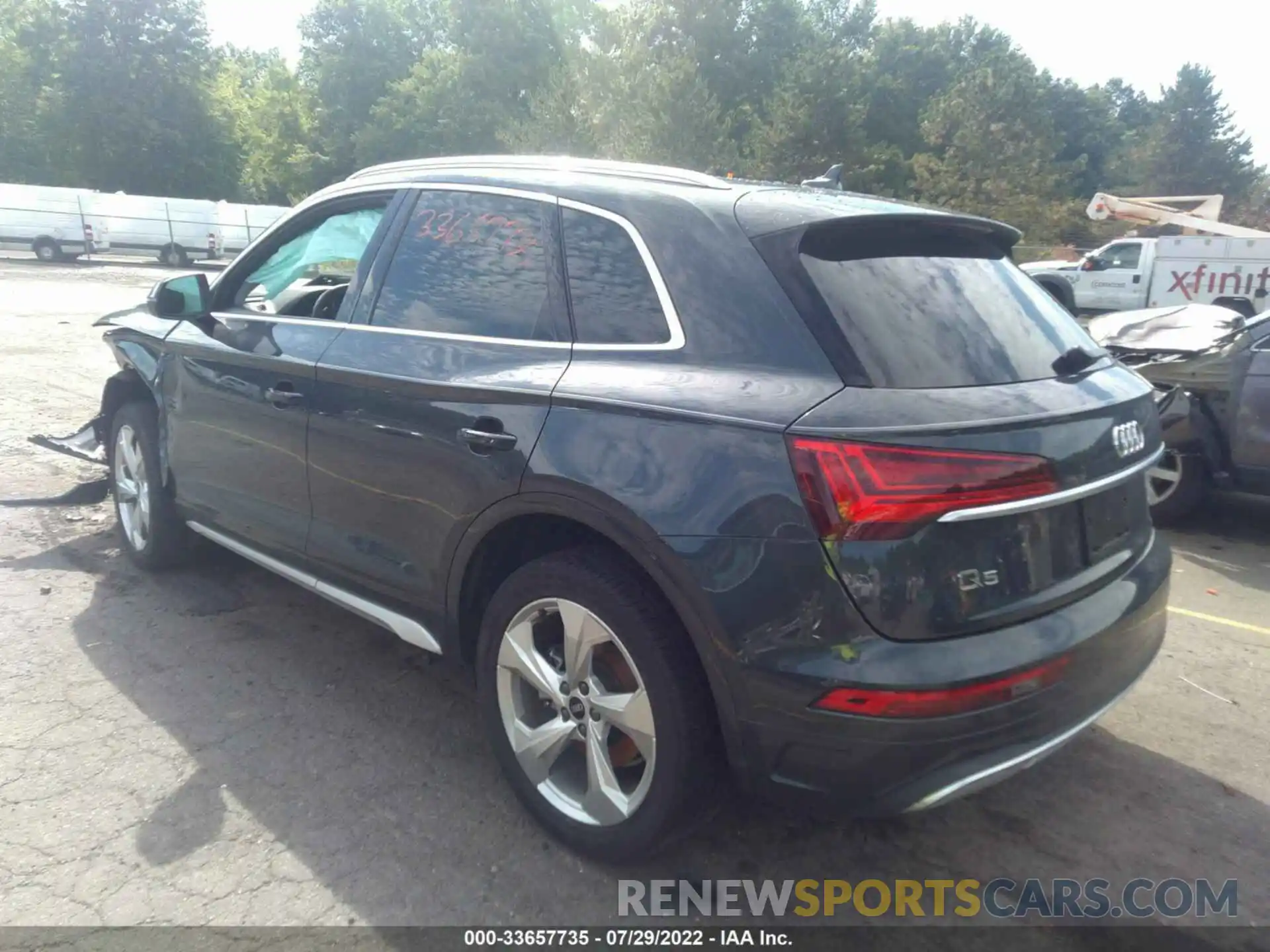 3 Photograph of a damaged car WA1BAAFY6M2138039 AUDI Q5 2021