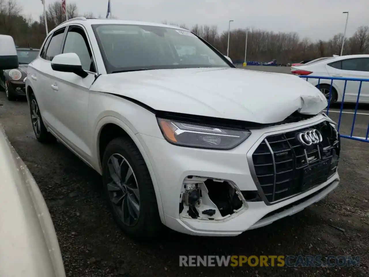 4 Photograph of a damaged car WA1BAAFY7M2018914 AUDI Q5 2021