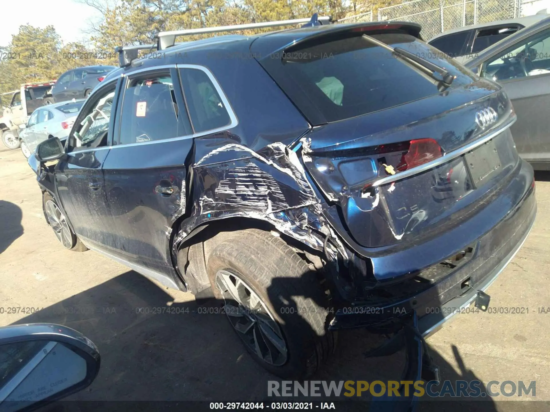 3 Photograph of a damaged car WA1BAAFY7M2020954 AUDI Q5 2021