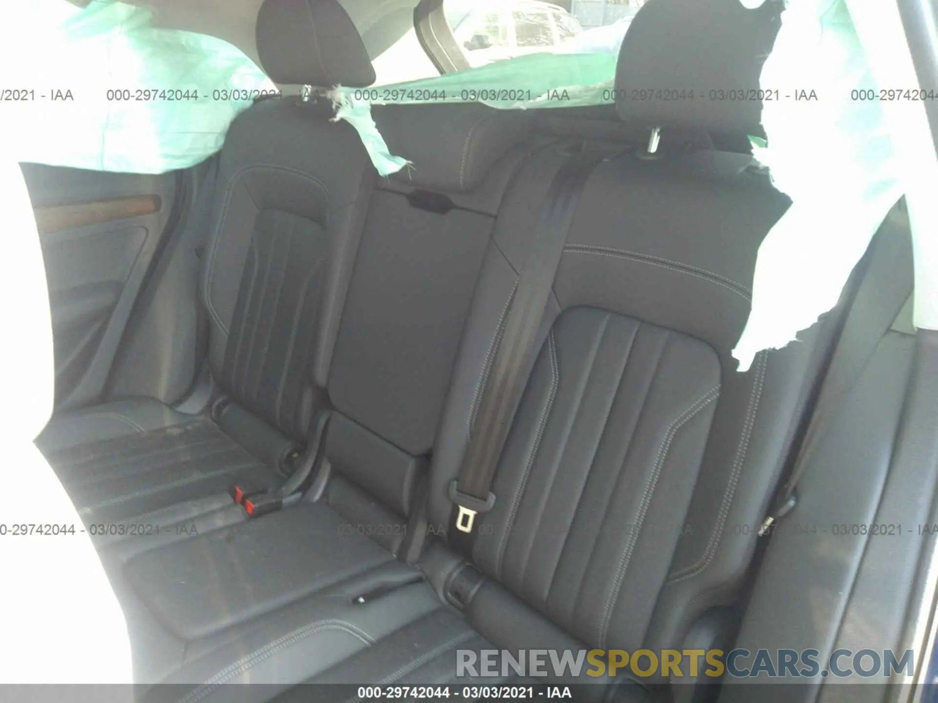 8 Photograph of a damaged car WA1BAAFY7M2020954 AUDI Q5 2021