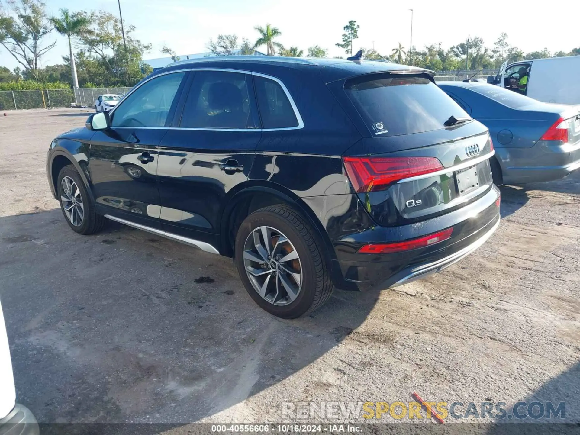 3 Photograph of a damaged car WA1BAAFY7M2063934 AUDI Q5 2021