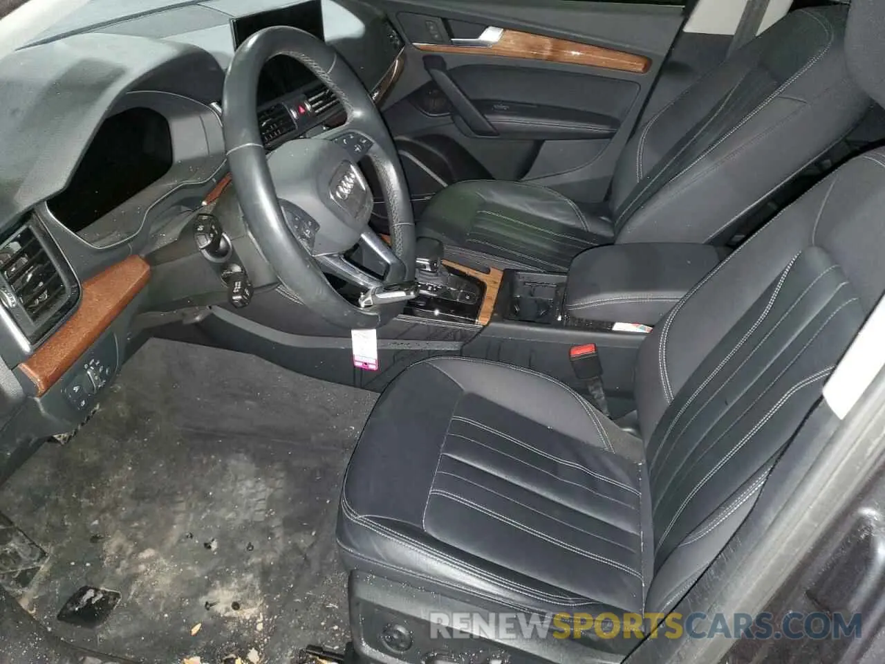 7 Photograph of a damaged car WA1BAAFY7M2065358 AUDI Q5 2021