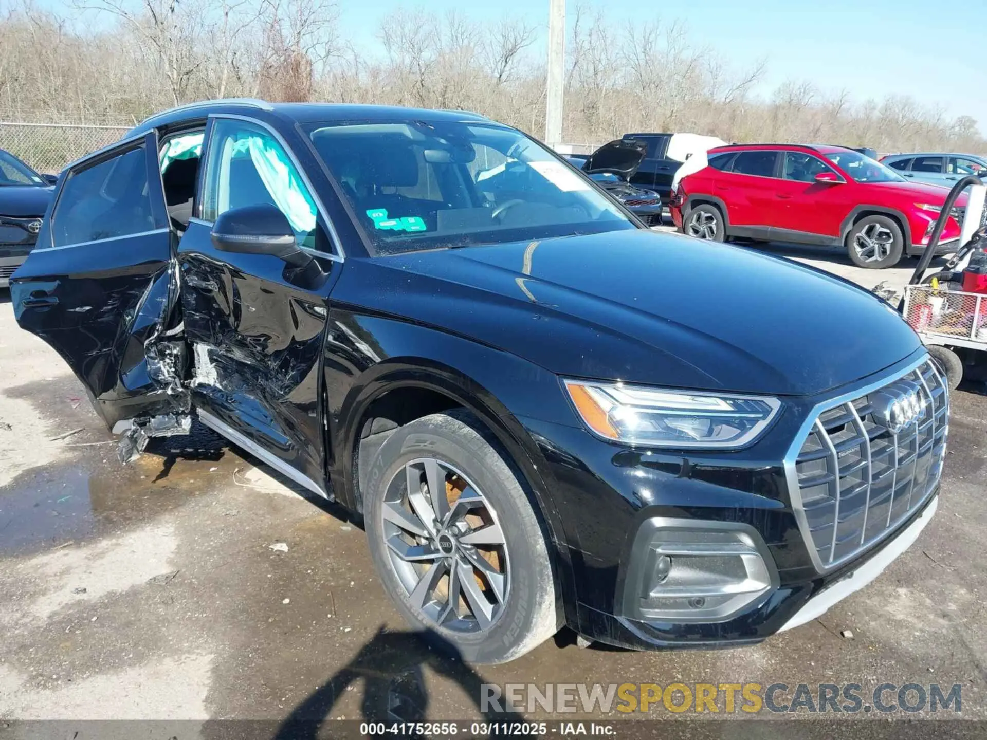 1 Photograph of a damaged car WA1BAAFY7M2065912 AUDI Q5 2021