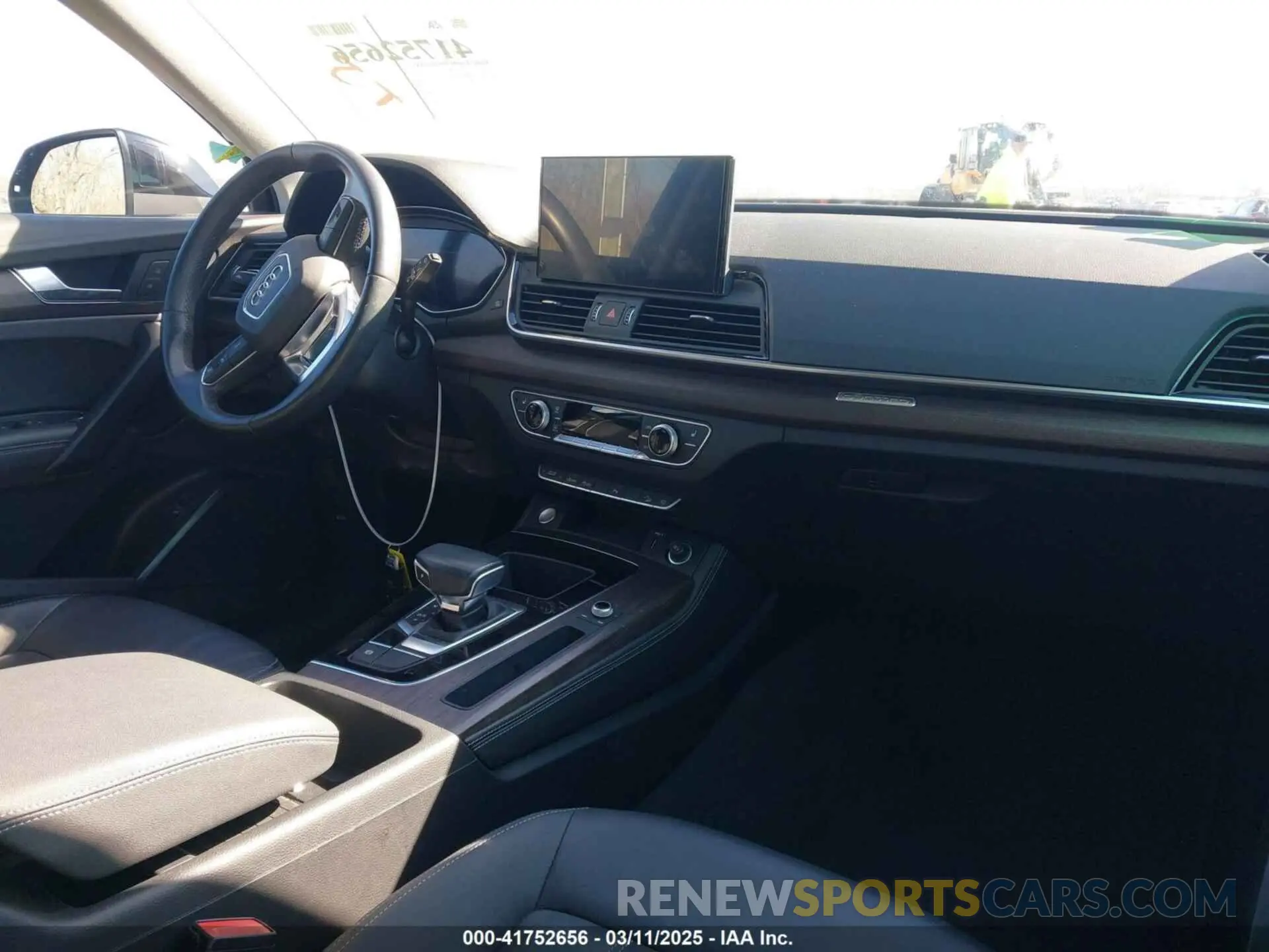 5 Photograph of a damaged car WA1BAAFY7M2065912 AUDI Q5 2021