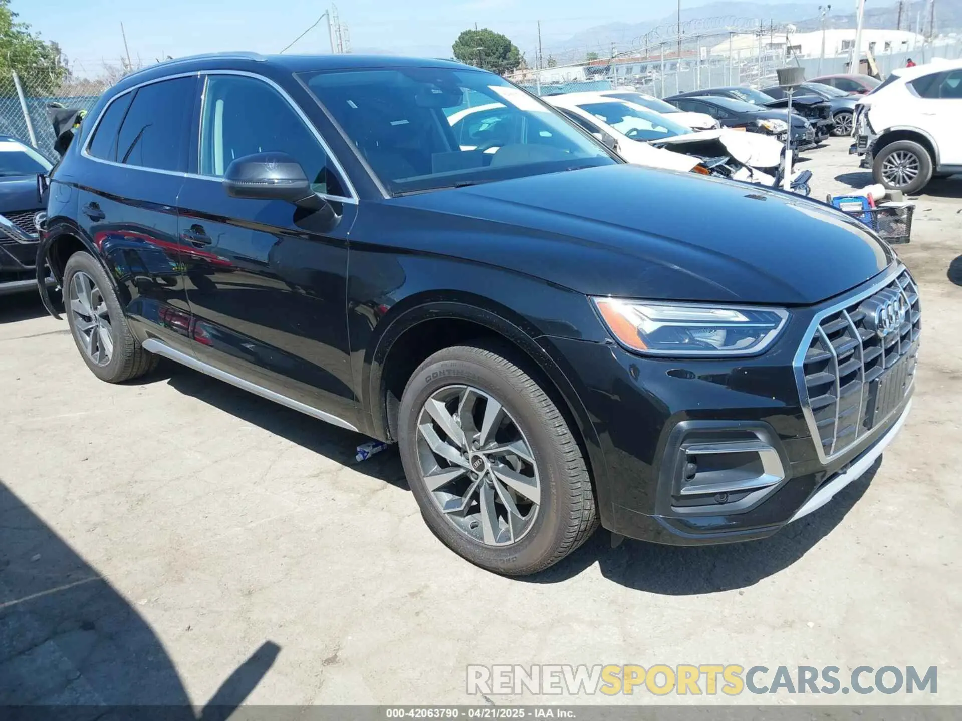 1 Photograph of a damaged car WA1BAAFY7M2114476 AUDI Q5 2021