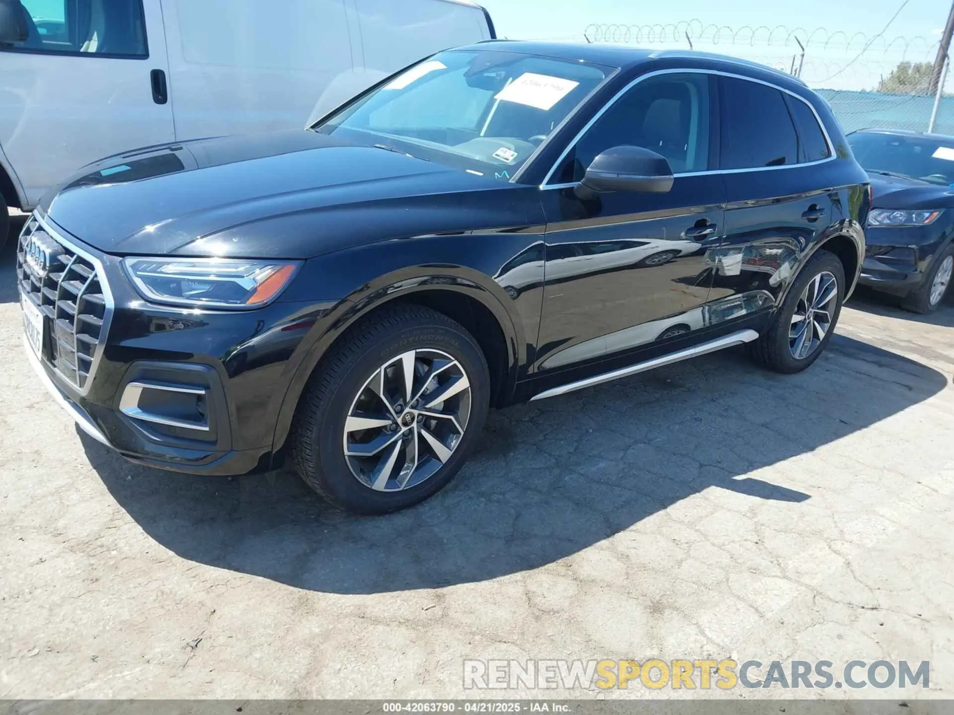 2 Photograph of a damaged car WA1BAAFY7M2114476 AUDI Q5 2021