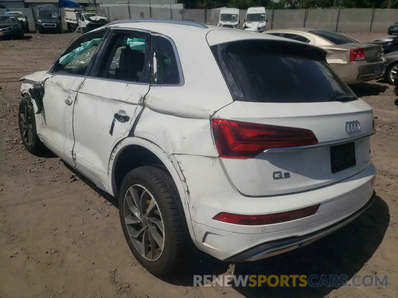 3 Photograph of a damaged car WA1BAAFY7M2125008 AUDI Q5 2021