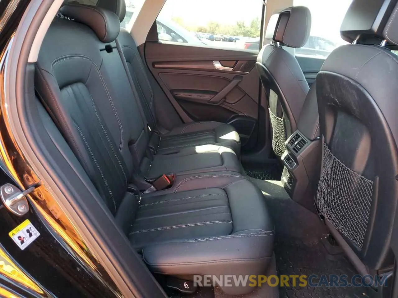 10 Photograph of a damaged car WA1BAAFY8M2031624 AUDI Q5 2021