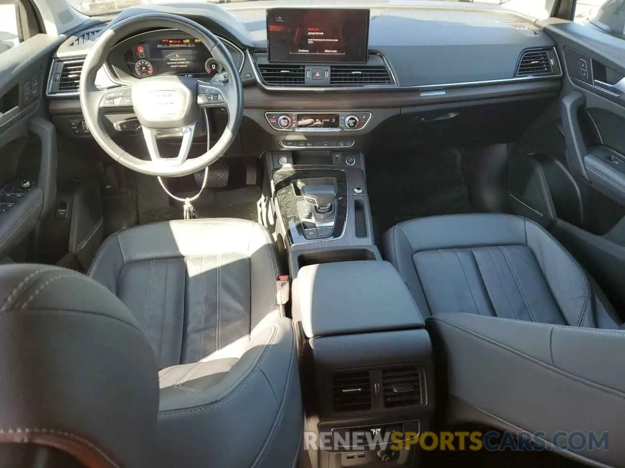 8 Photograph of a damaged car WA1BAAFY8M2031624 AUDI Q5 2021