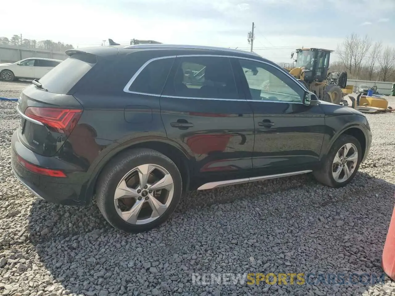 3 Photograph of a damaged car WA1BAAFY8M2082461 AUDI Q5 2021