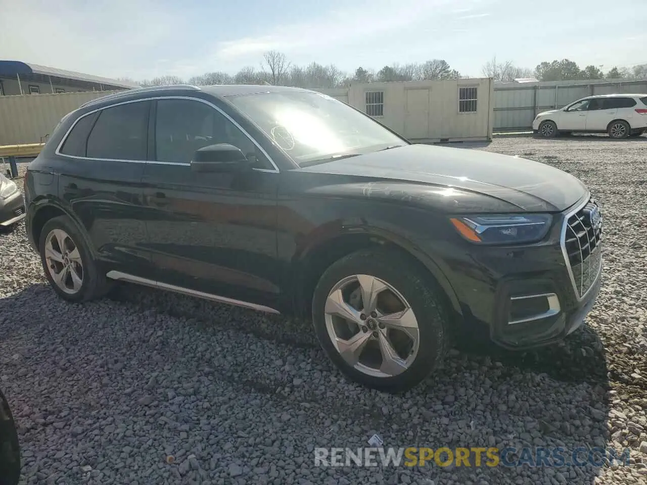 4 Photograph of a damaged car WA1BAAFY8M2082461 AUDI Q5 2021