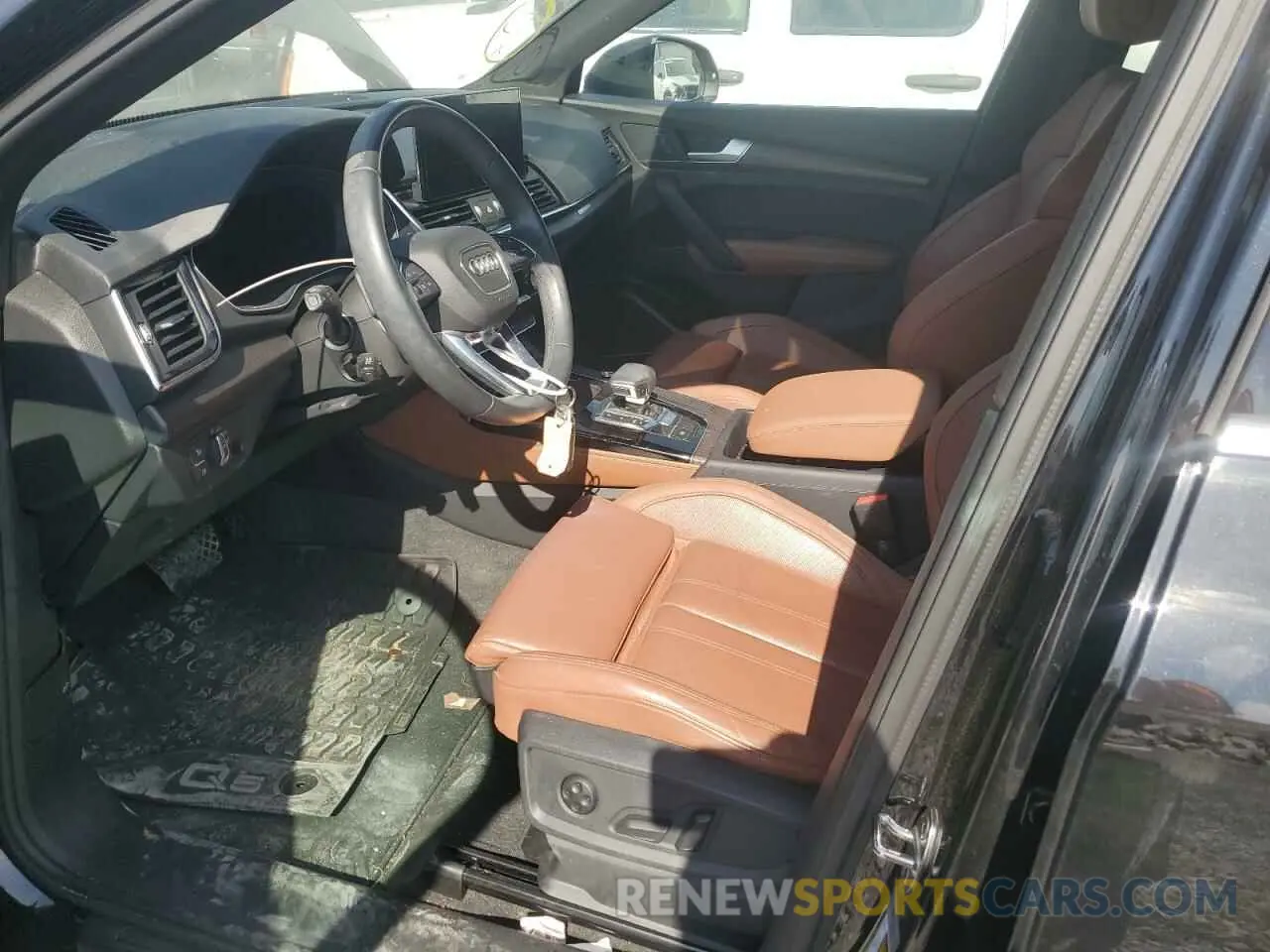 7 Photograph of a damaged car WA1BAAFY8M2082461 AUDI Q5 2021