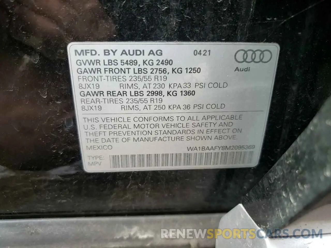 10 Photograph of a damaged car WA1BAAFY8M2095369 AUDI Q5 2021