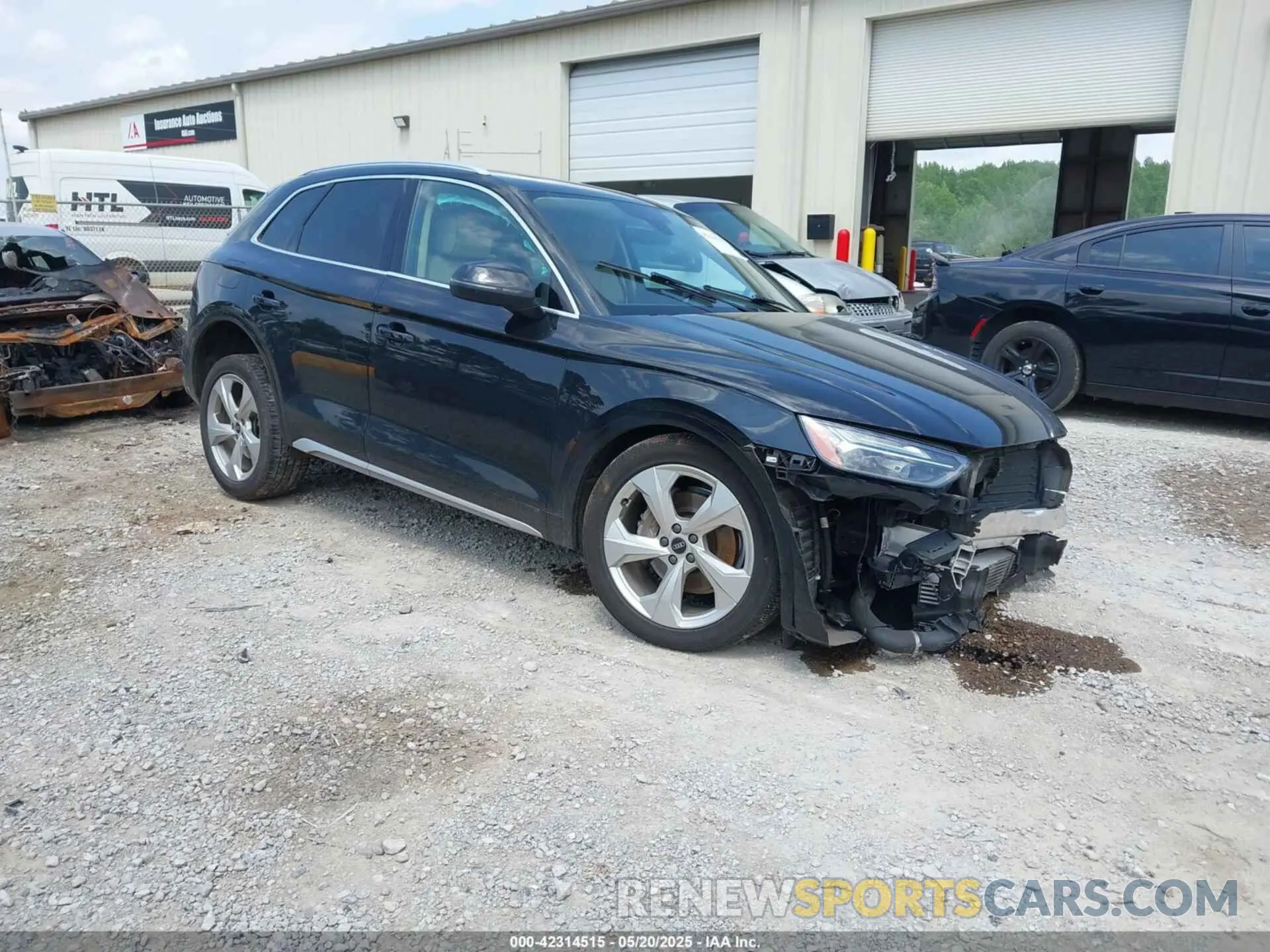 1 Photograph of a damaged car WA1BAAFY8M2097185 AUDI Q5 2021